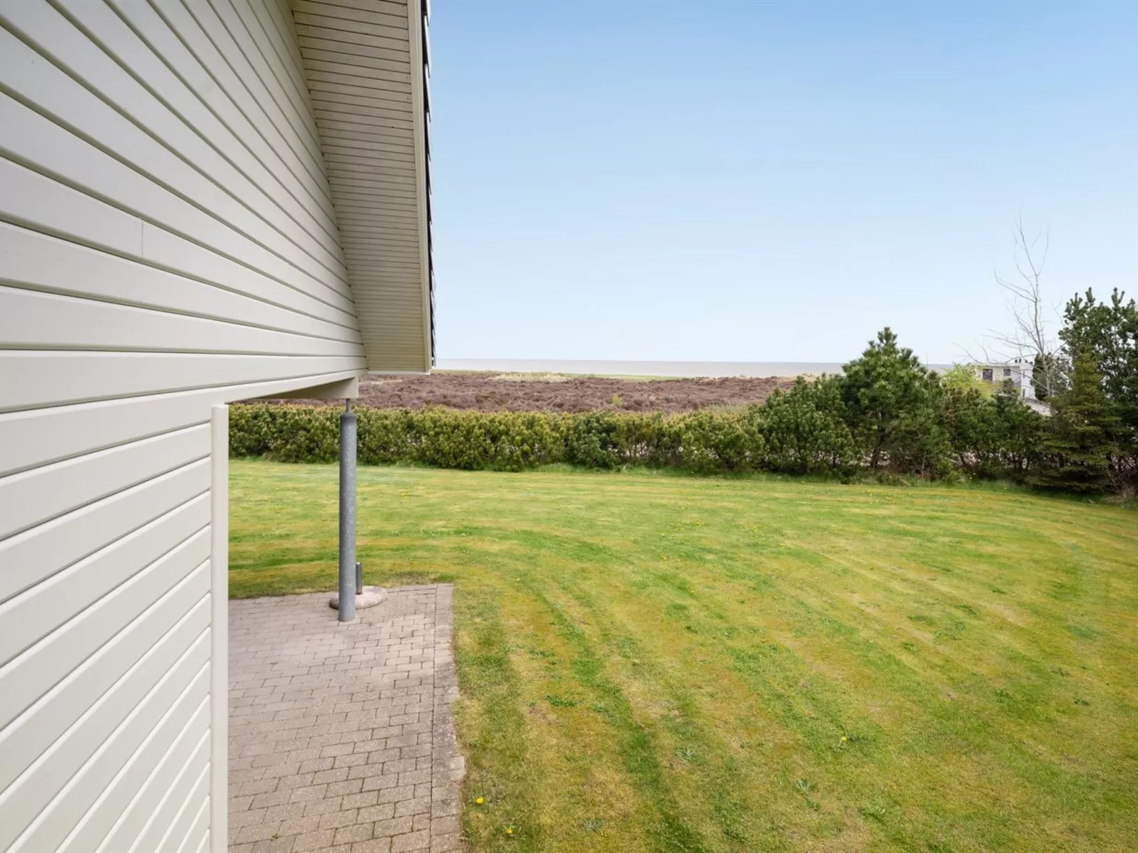 "Amundi" - 3.8km from the sea-Binnen