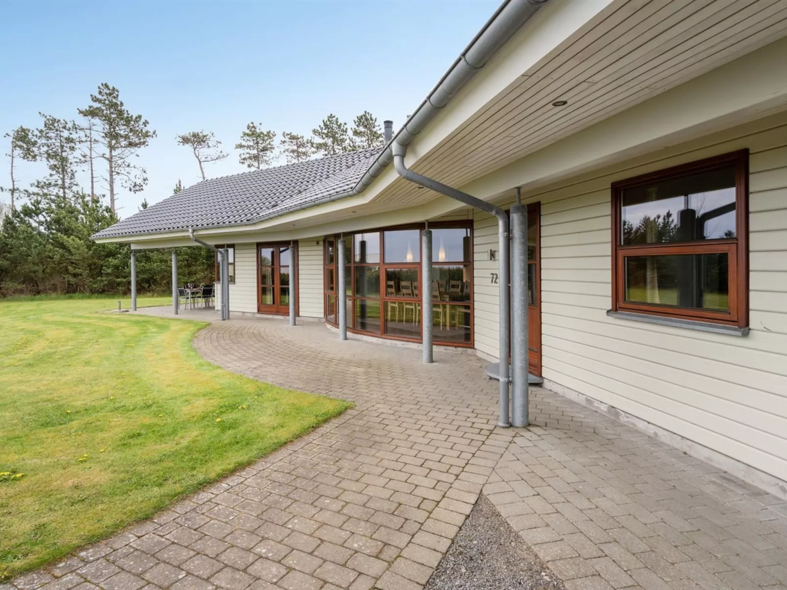 "Amundi" - 3.8km from the sea-Binnen