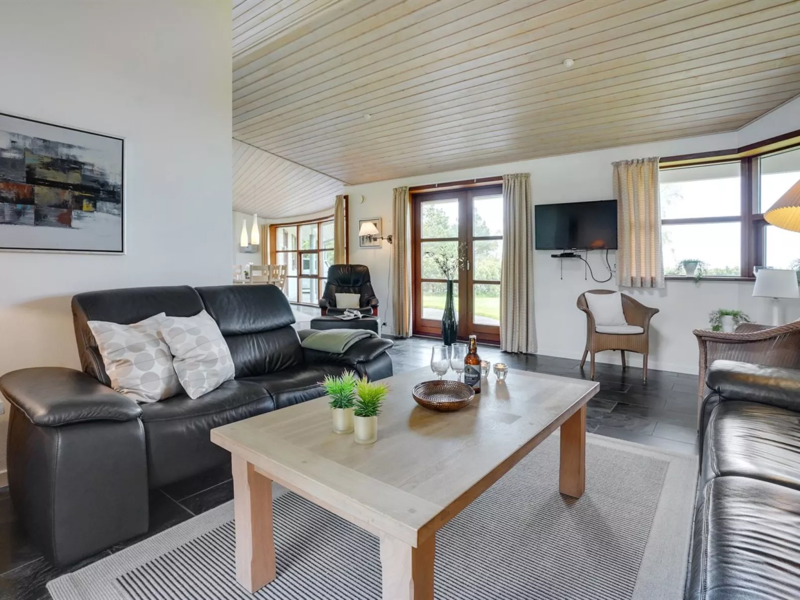 "Amundi" - 3.8km from the sea-Buiten