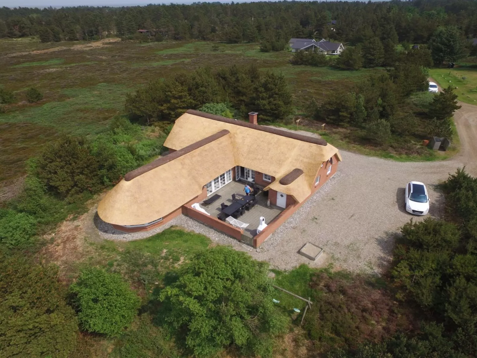 "Artan" - 2.6km from the sea-Buiten