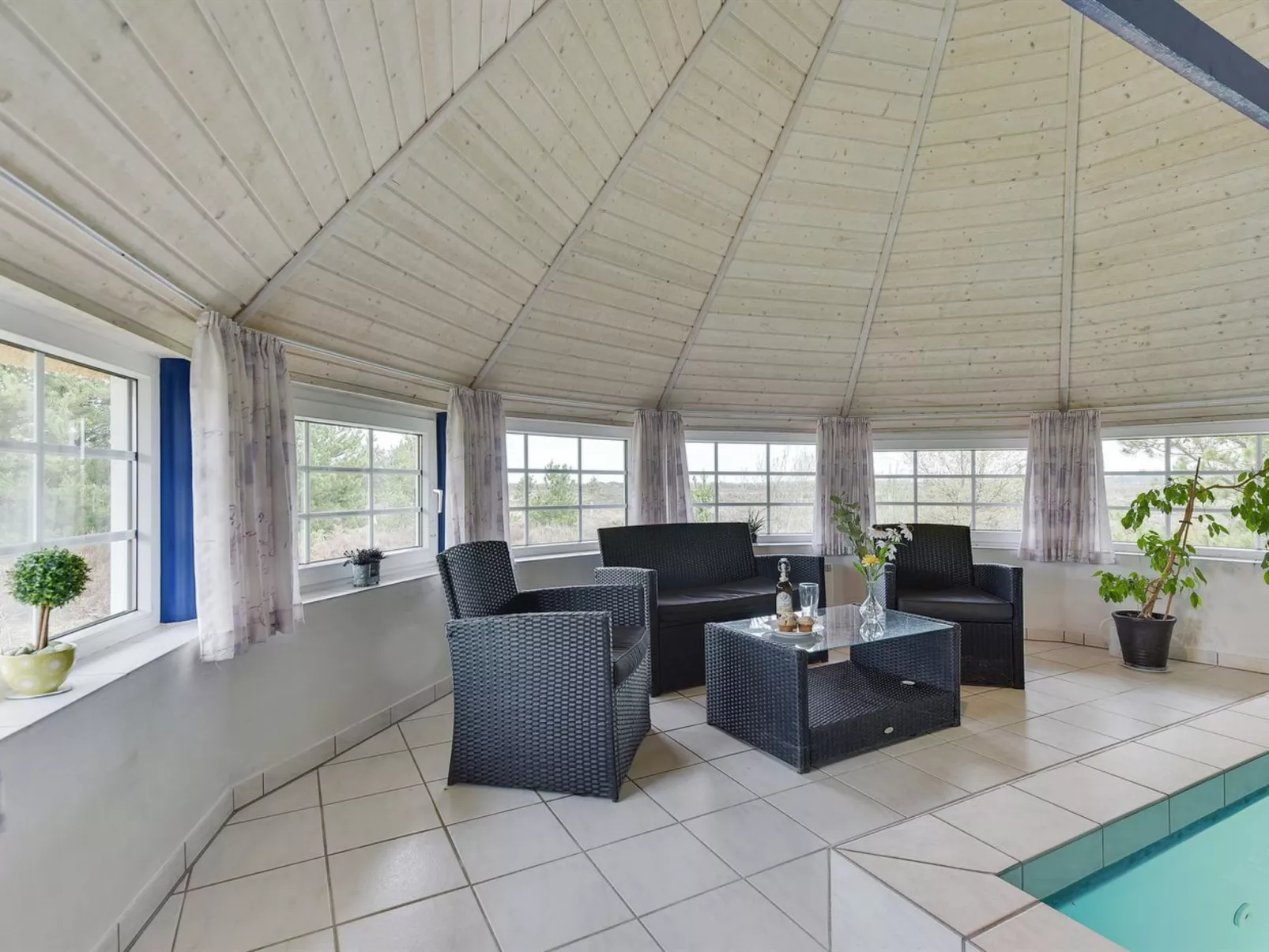 "Artan" - 2.6km from the sea-Binnen