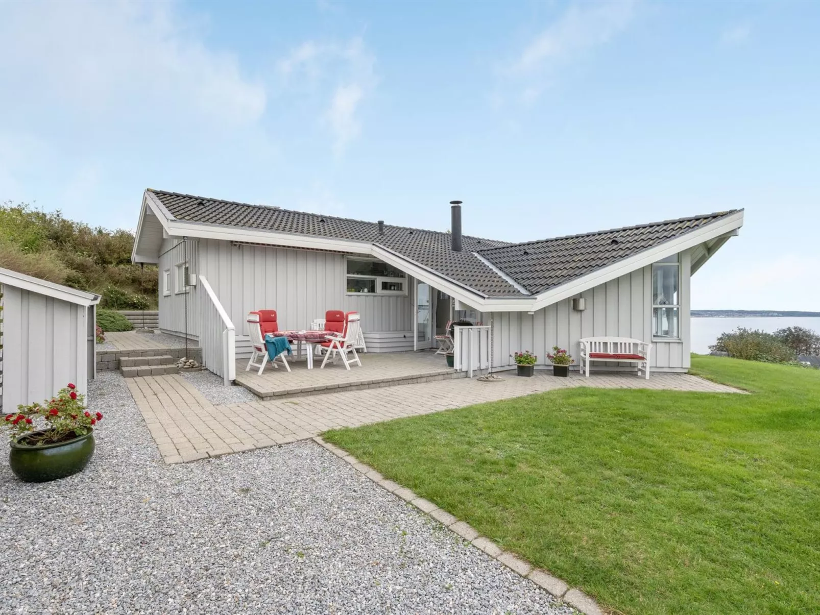 "Eilen" - 250m from the sea-Buiten