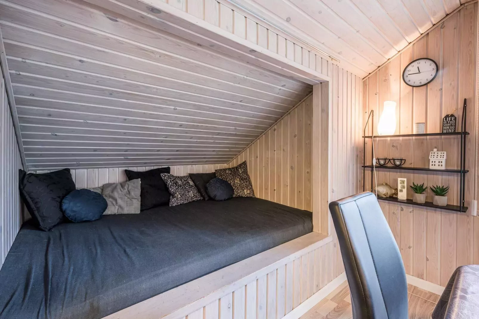 Lichte huisje met overdekt terras-By Traum-Binnen