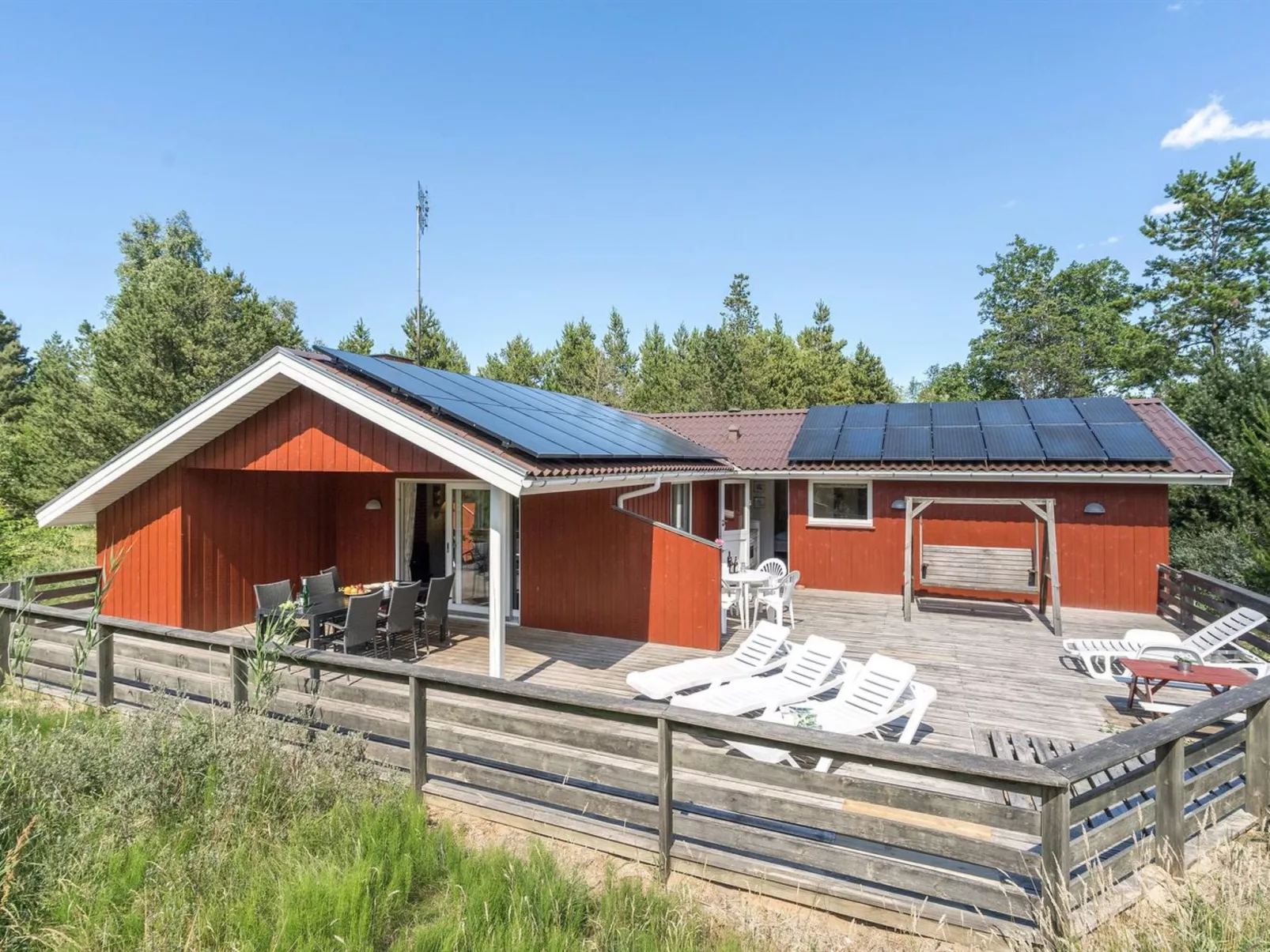 "Reidar" - 1km from the sea
