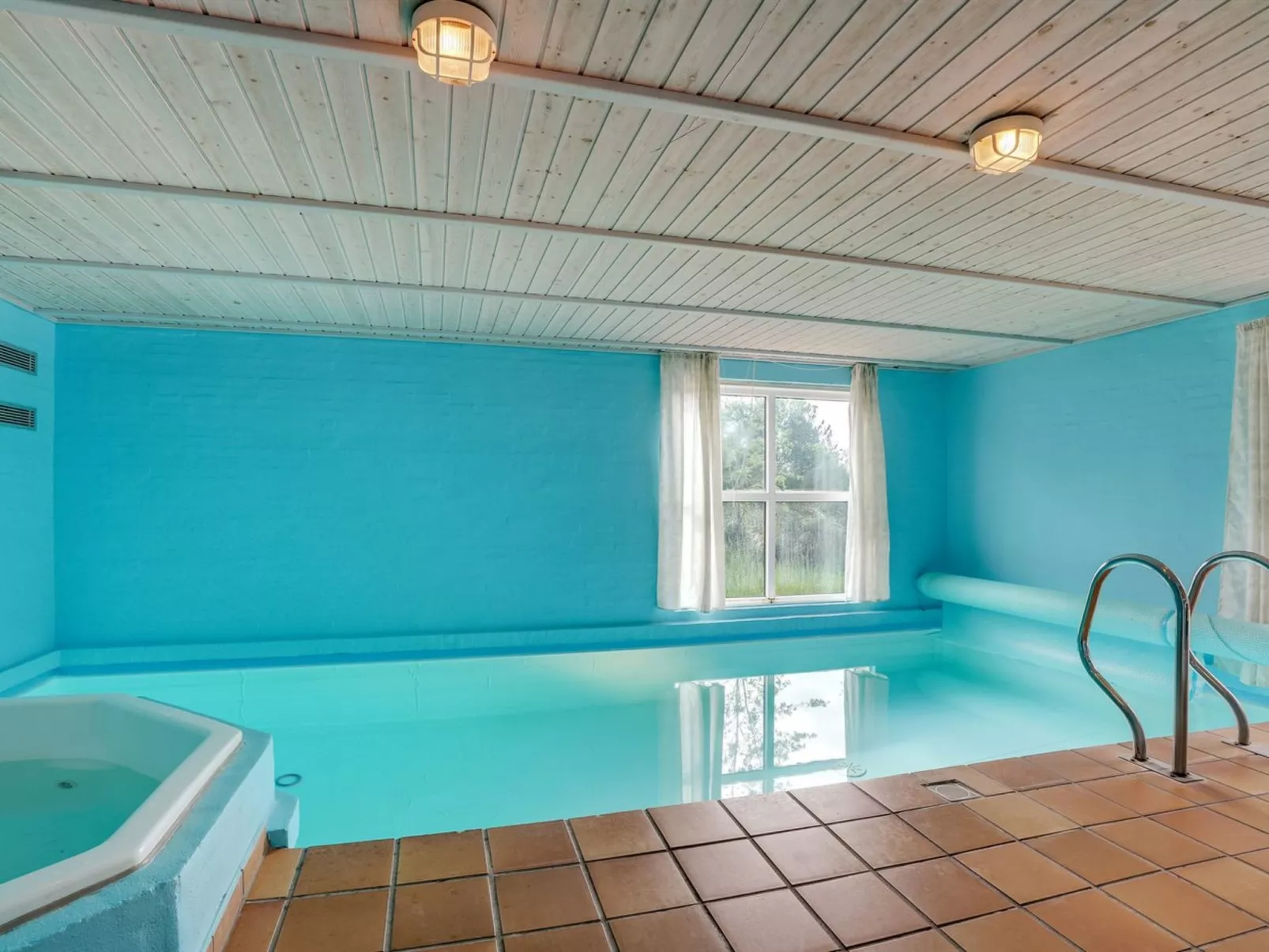 "Livni" - 3.8km from the sea-Buiten