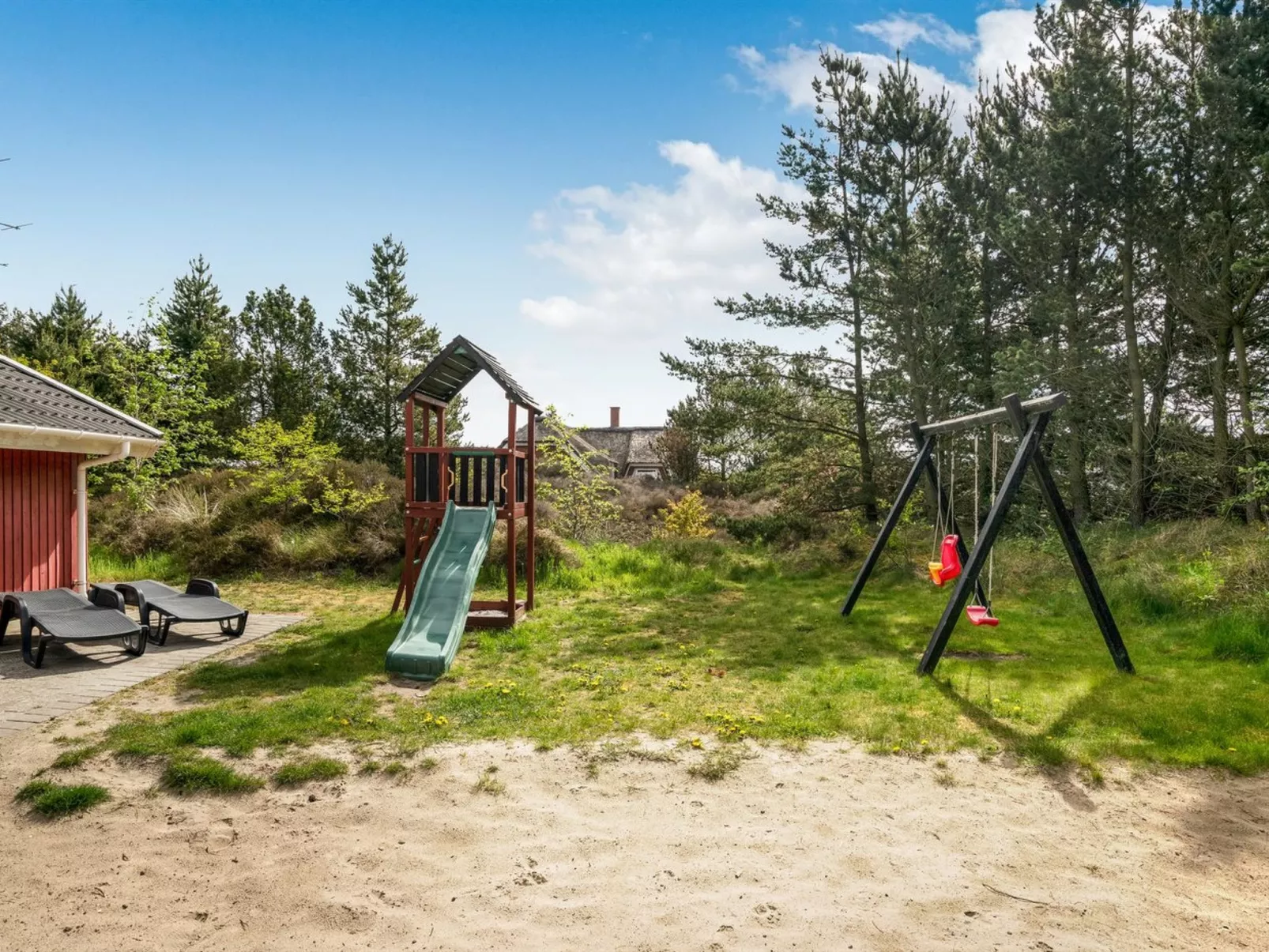 "Livni" - 3.8km from the sea-Binnen