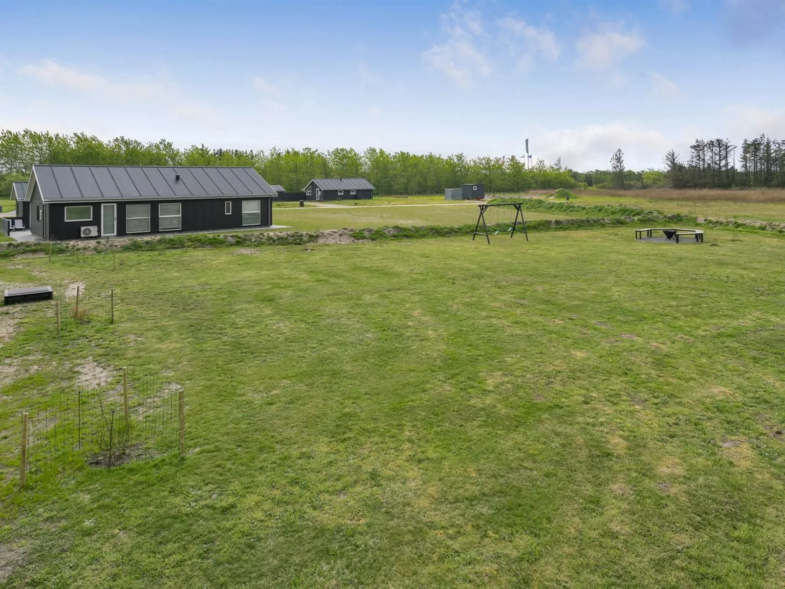 "Ina" - 1.2km from the sea-Buiten