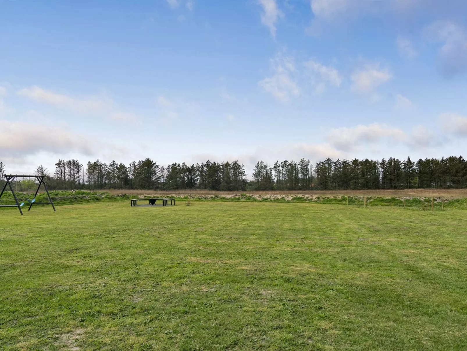"Ina" - 1.2km from the sea-Buiten