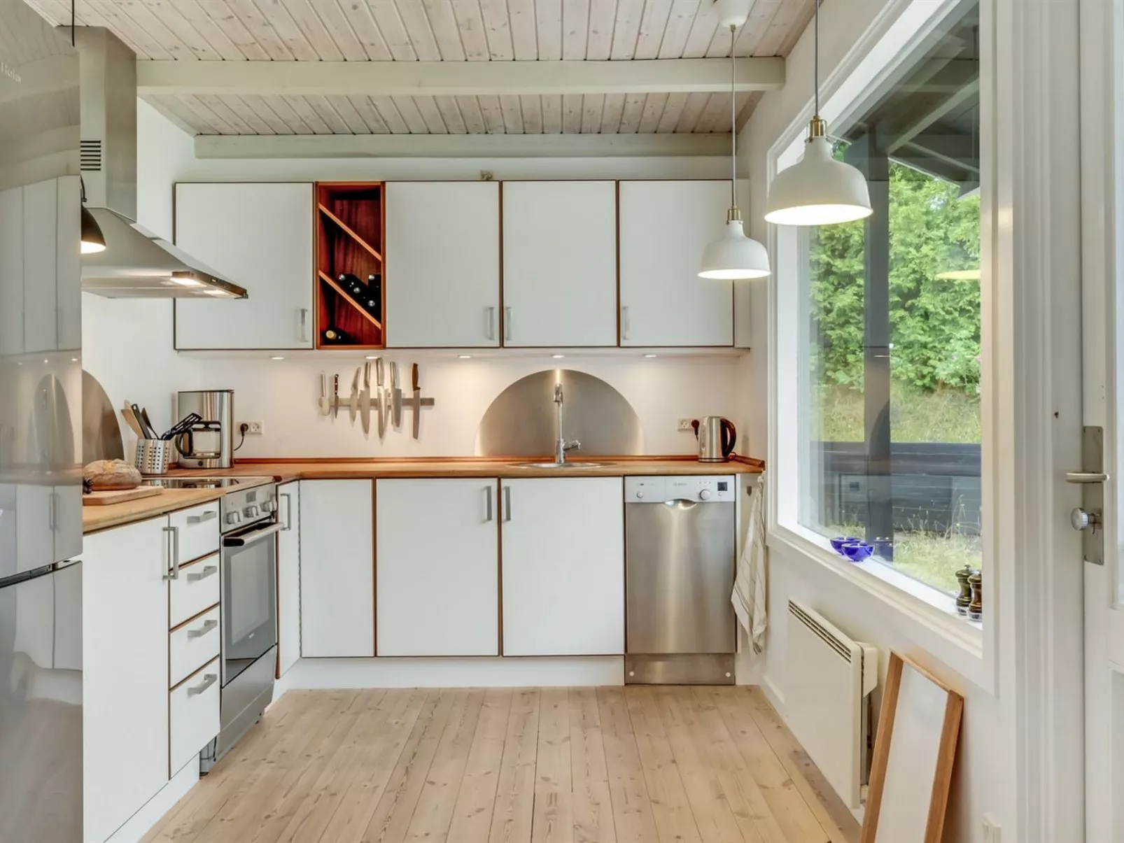"Sverkel" - 700m from the sea-Binnen