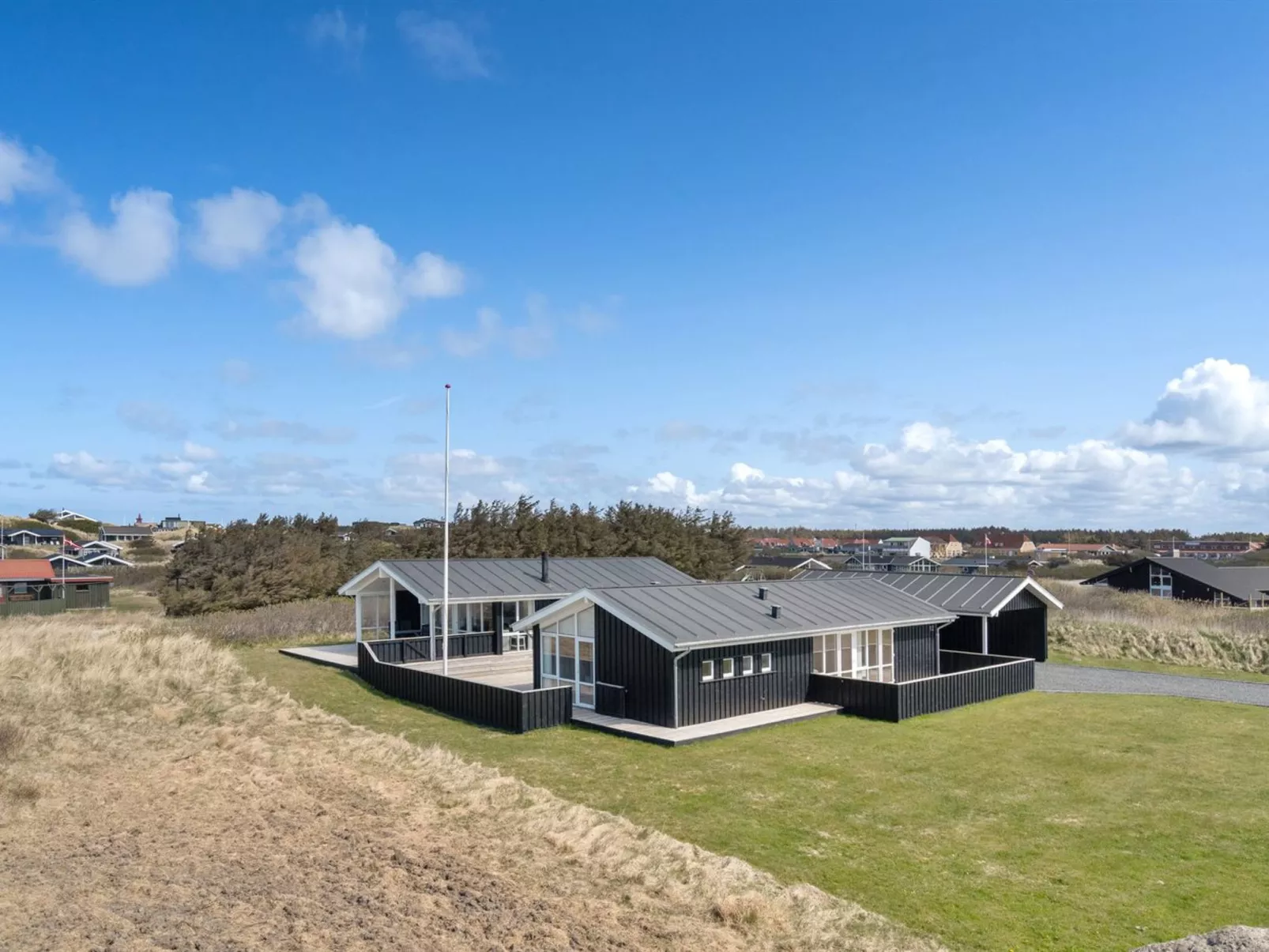 "Eileen" - 300m from the sea-Binnen