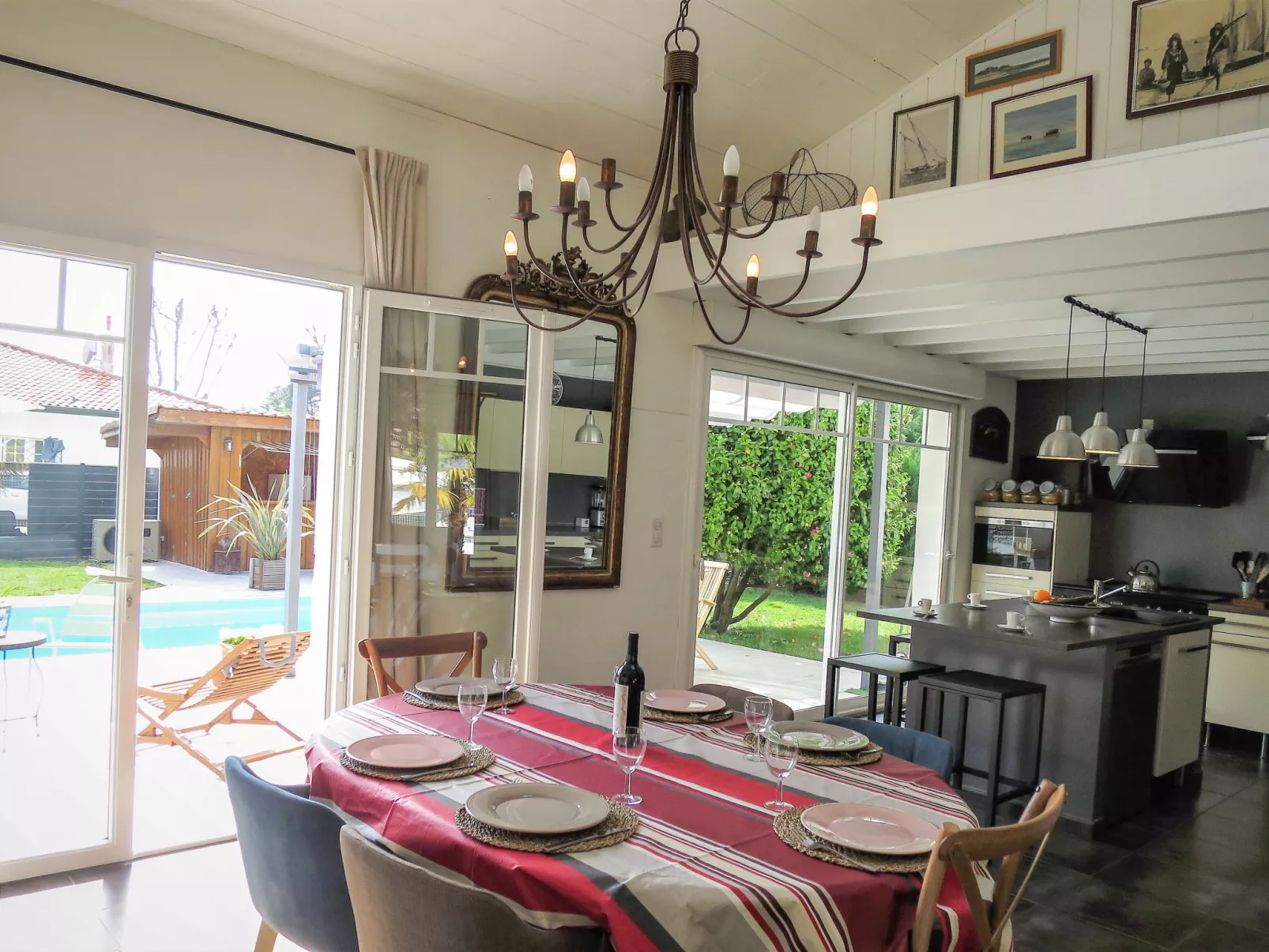  Villa Camélia-Binnen