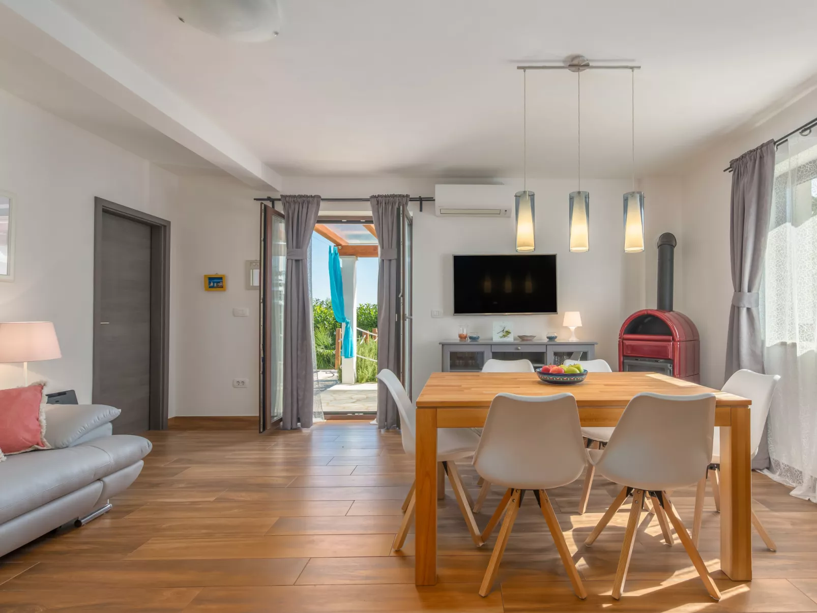 Villa Joy-Binnen