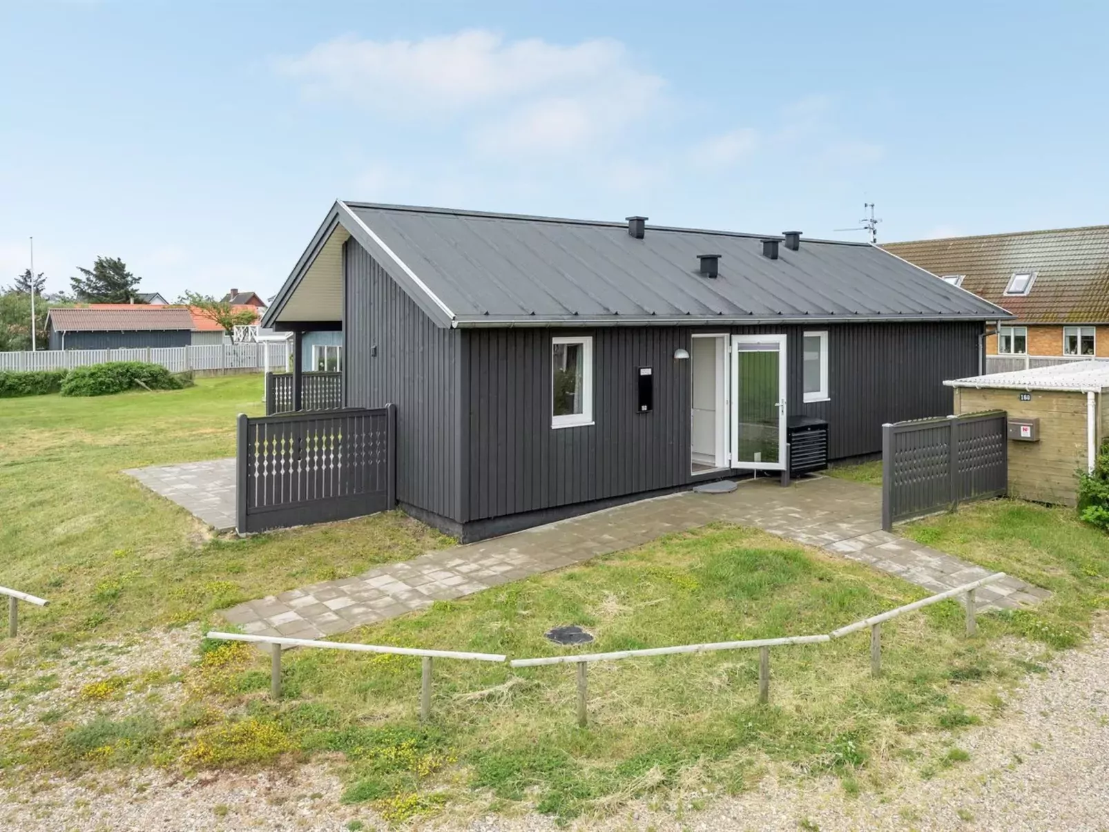 "Mara" -  from the sea-Buiten