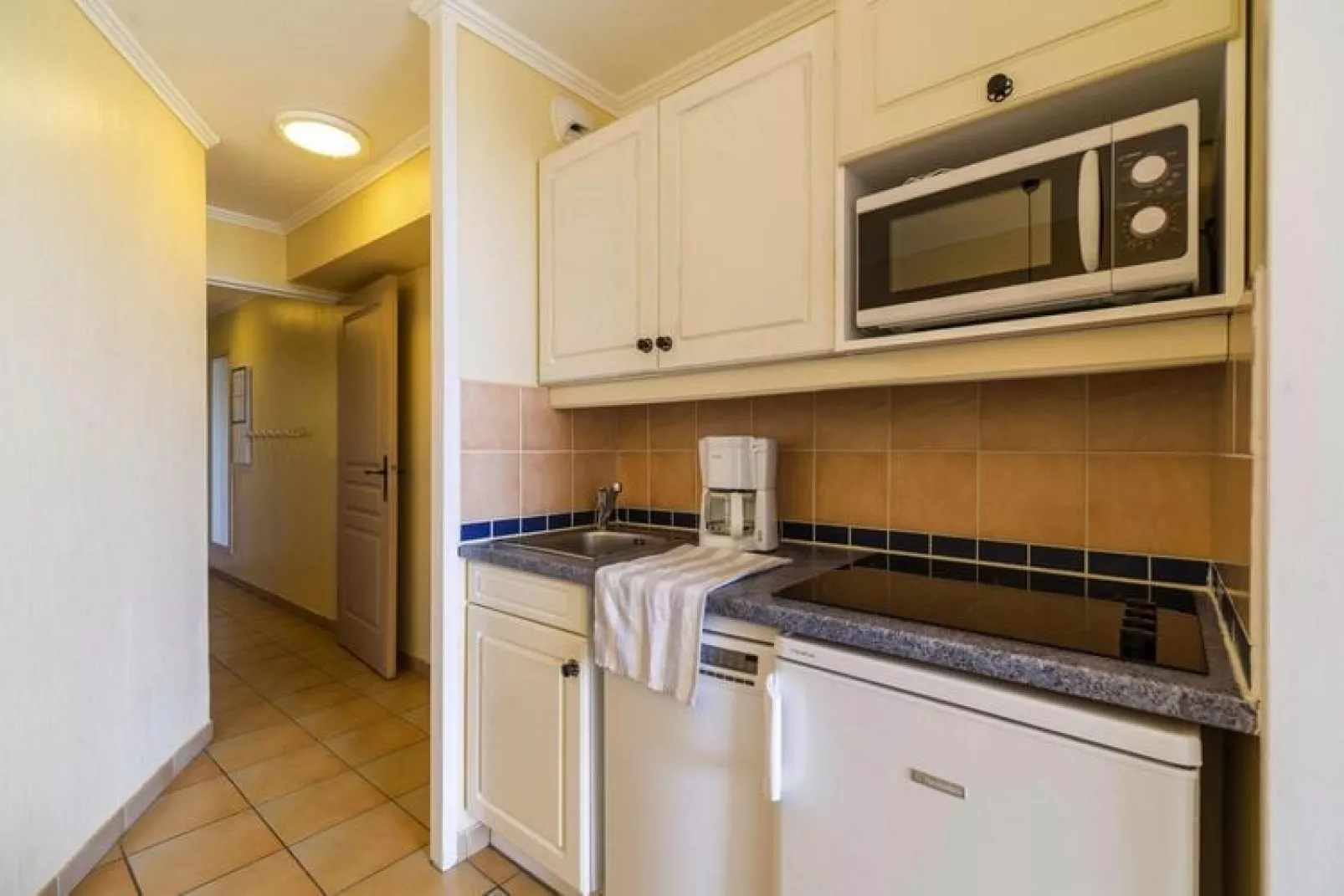 Residence Les Restanques du Golfe de St Tropez Grimaud - Studio 5 personnes - 1 coin nuit - Vue mer Standard - Keuken