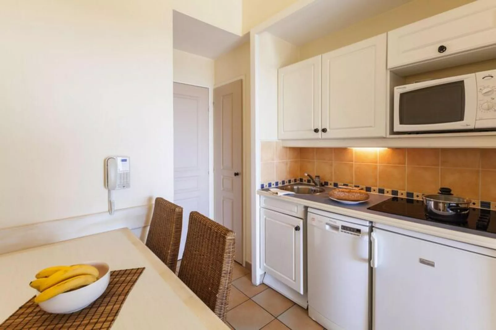 Residence Les Restanques du Golfe de St Tropez Grimaud - Studio 5 personnes - 1 coin nuit - Vue mer Standard - Keuken