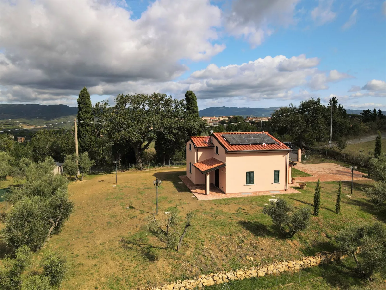 La Rocchetta-Buiten