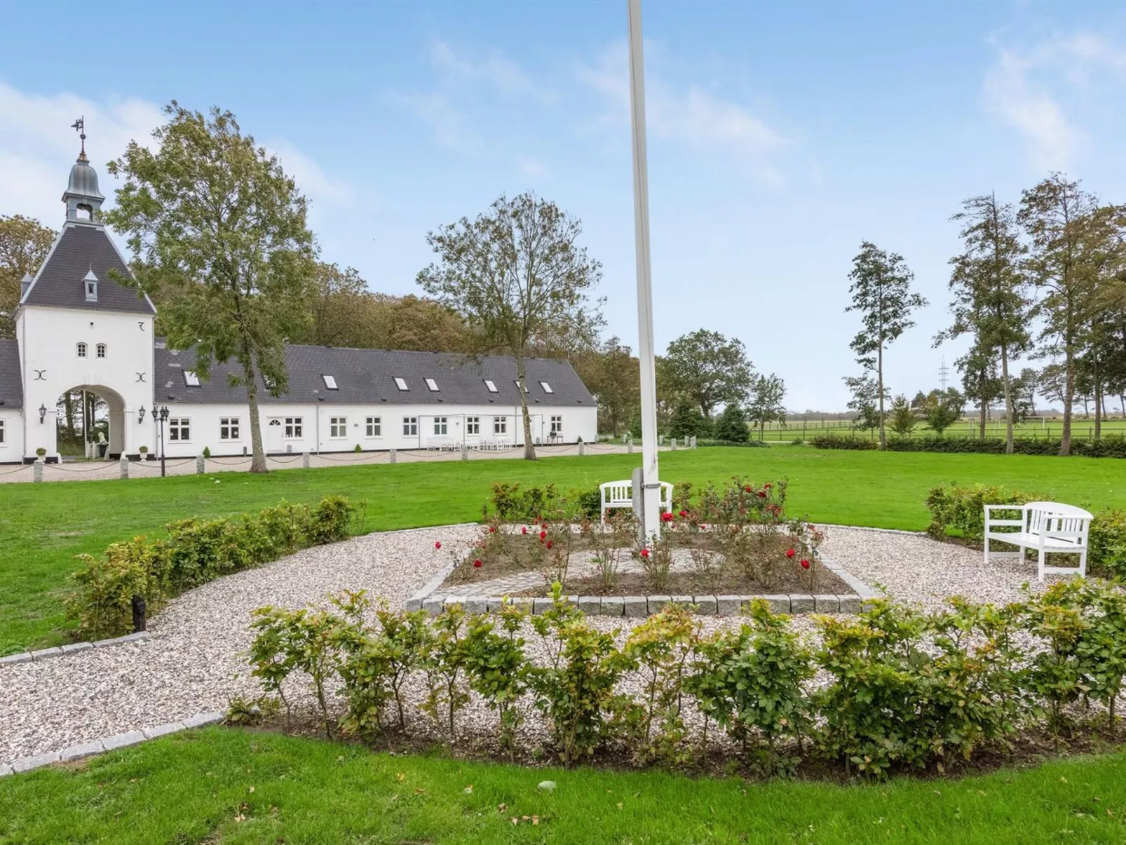"Eini" - 4.5km from the sea