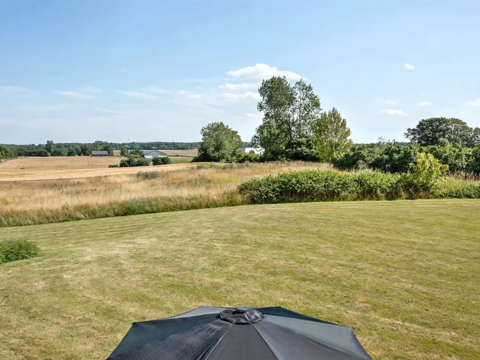 "Nikan" - 300m from the sea-Buiten