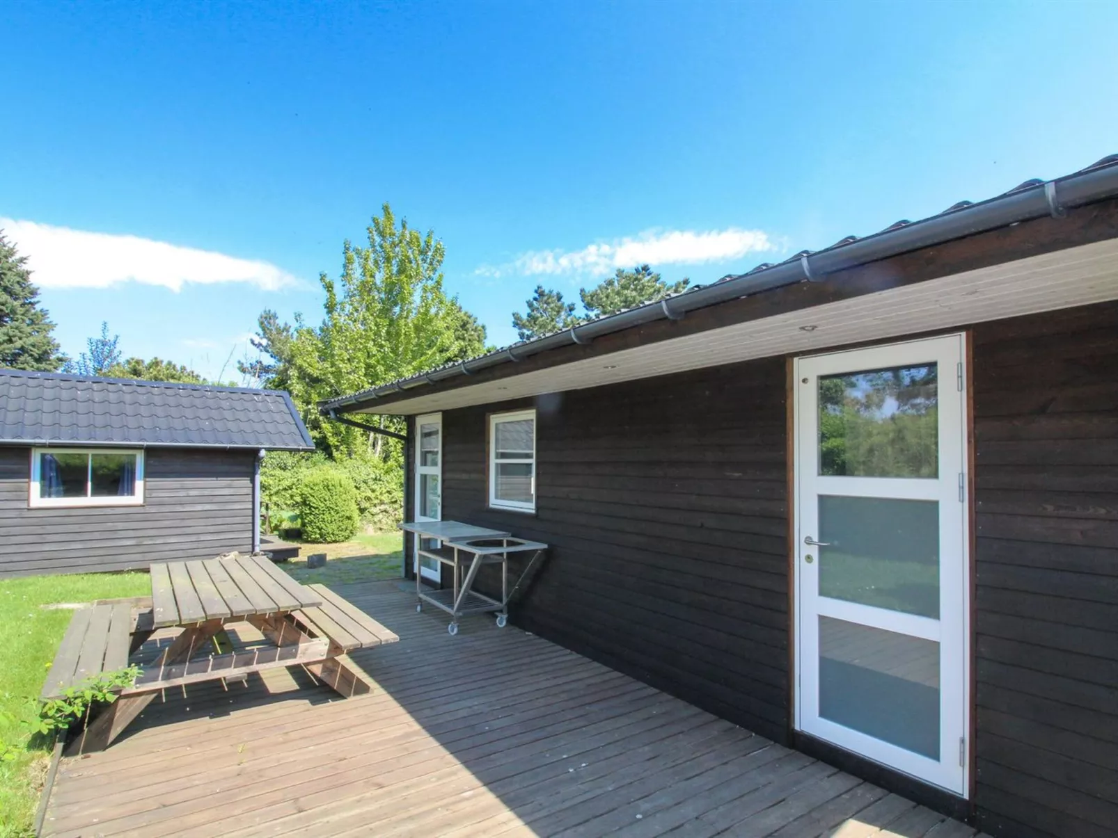 "Hagen" - 250m from the sea