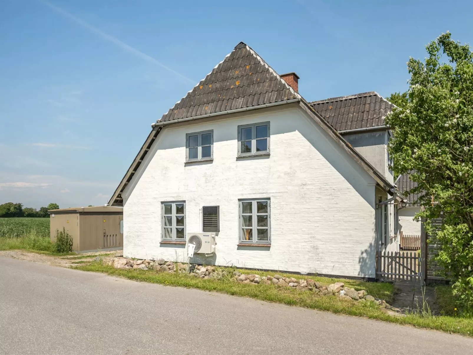 "Ilja" - 400m from the sea
