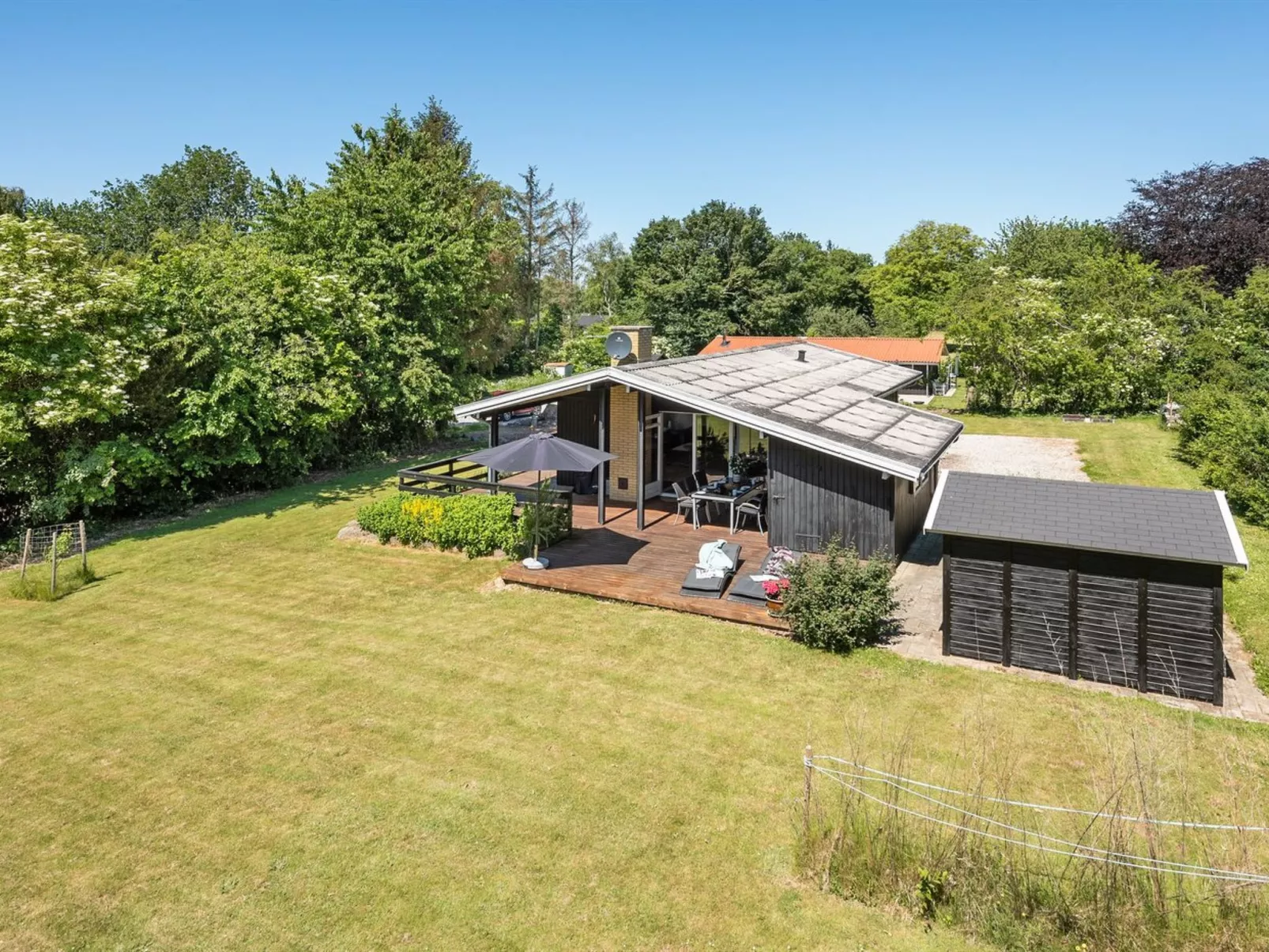 "Hasti" - 700m from the sea