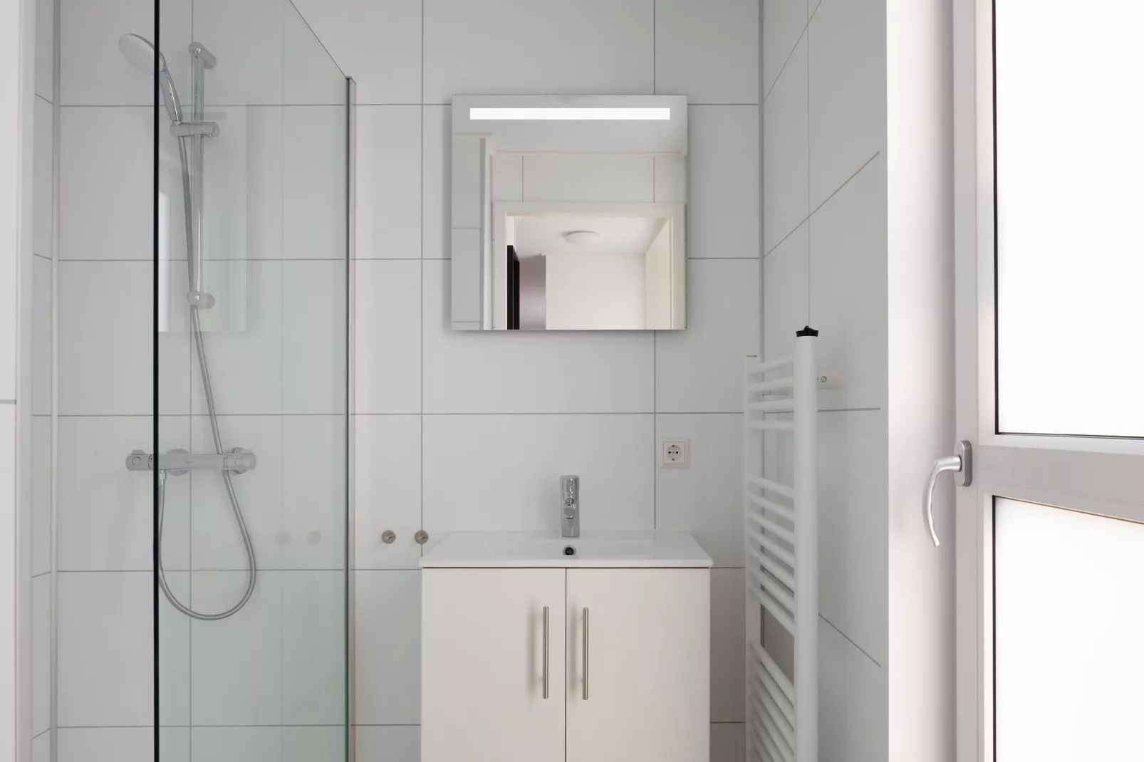 Beach Resort Nieuwvliet-Bad 18-Badkamer