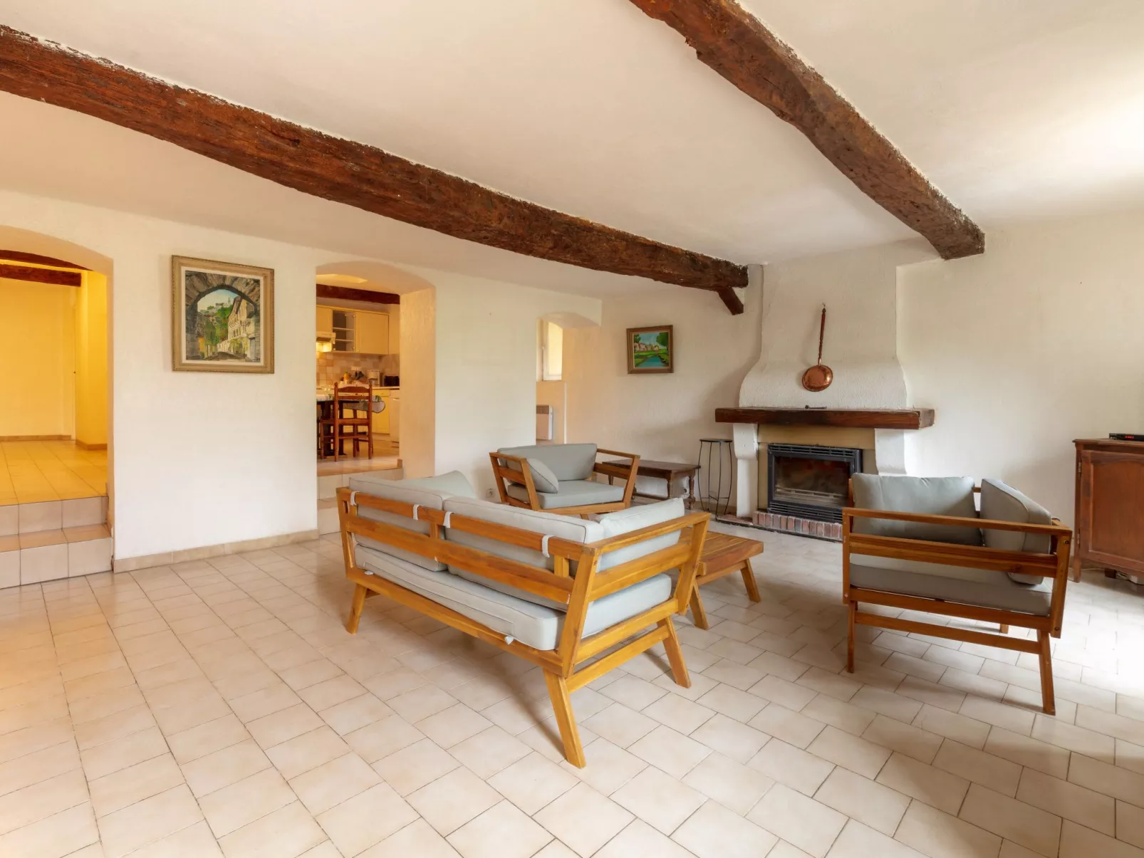 La Ferme-Binnen