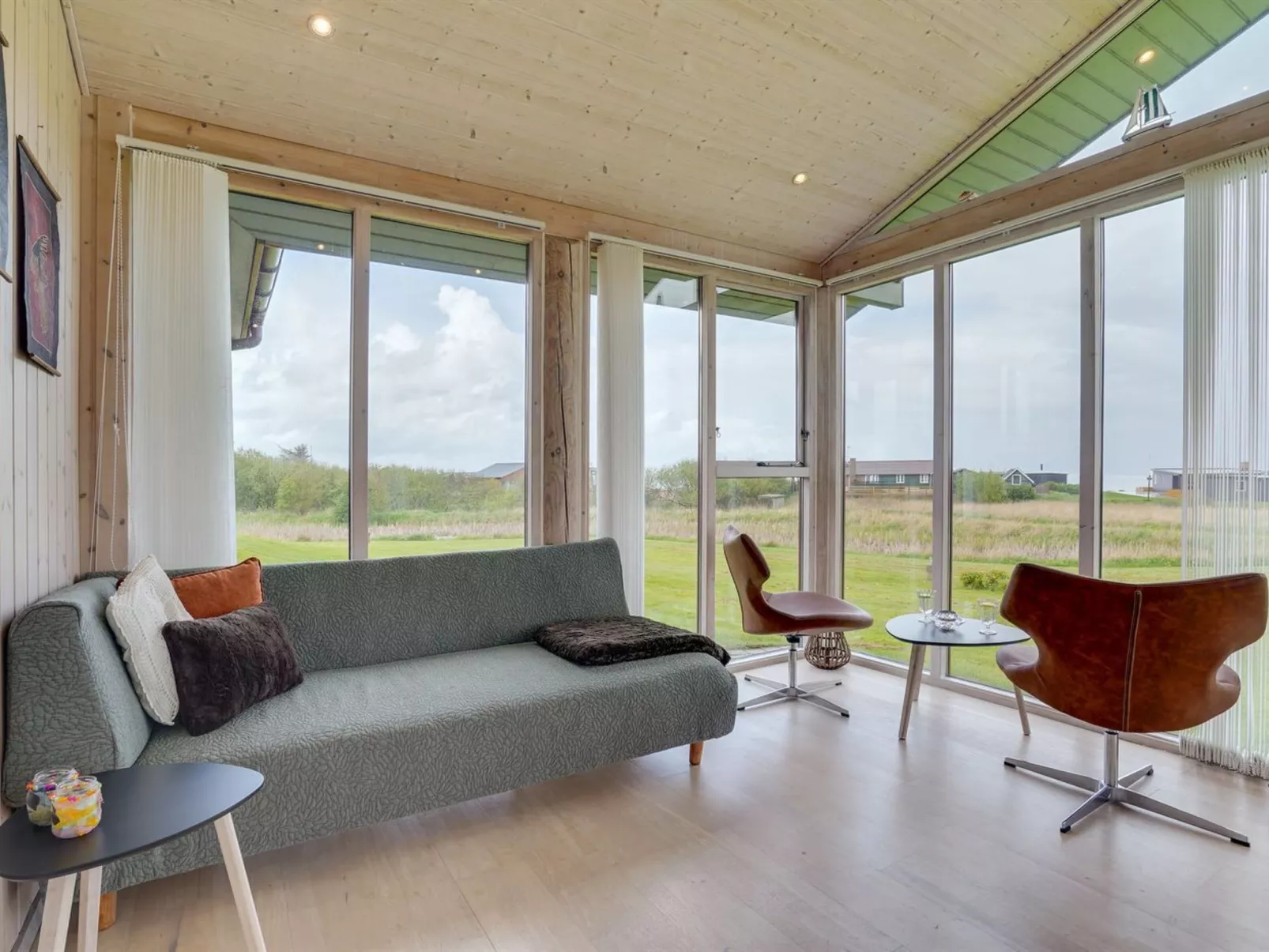 "Titta" - 150m to the inlet-Buiten
