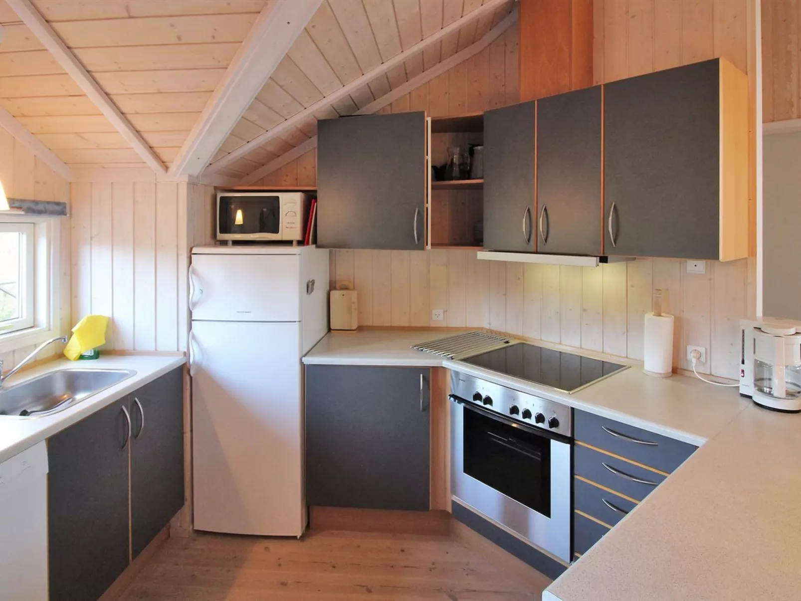 "Dagmar" - 300m from the sea-Binnen