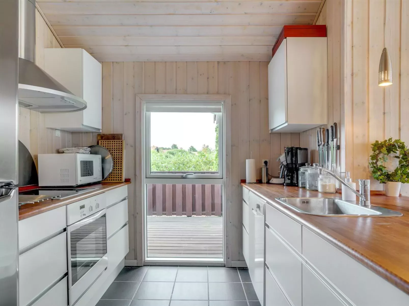 "Florentin" - 1km from the sea-Binnen