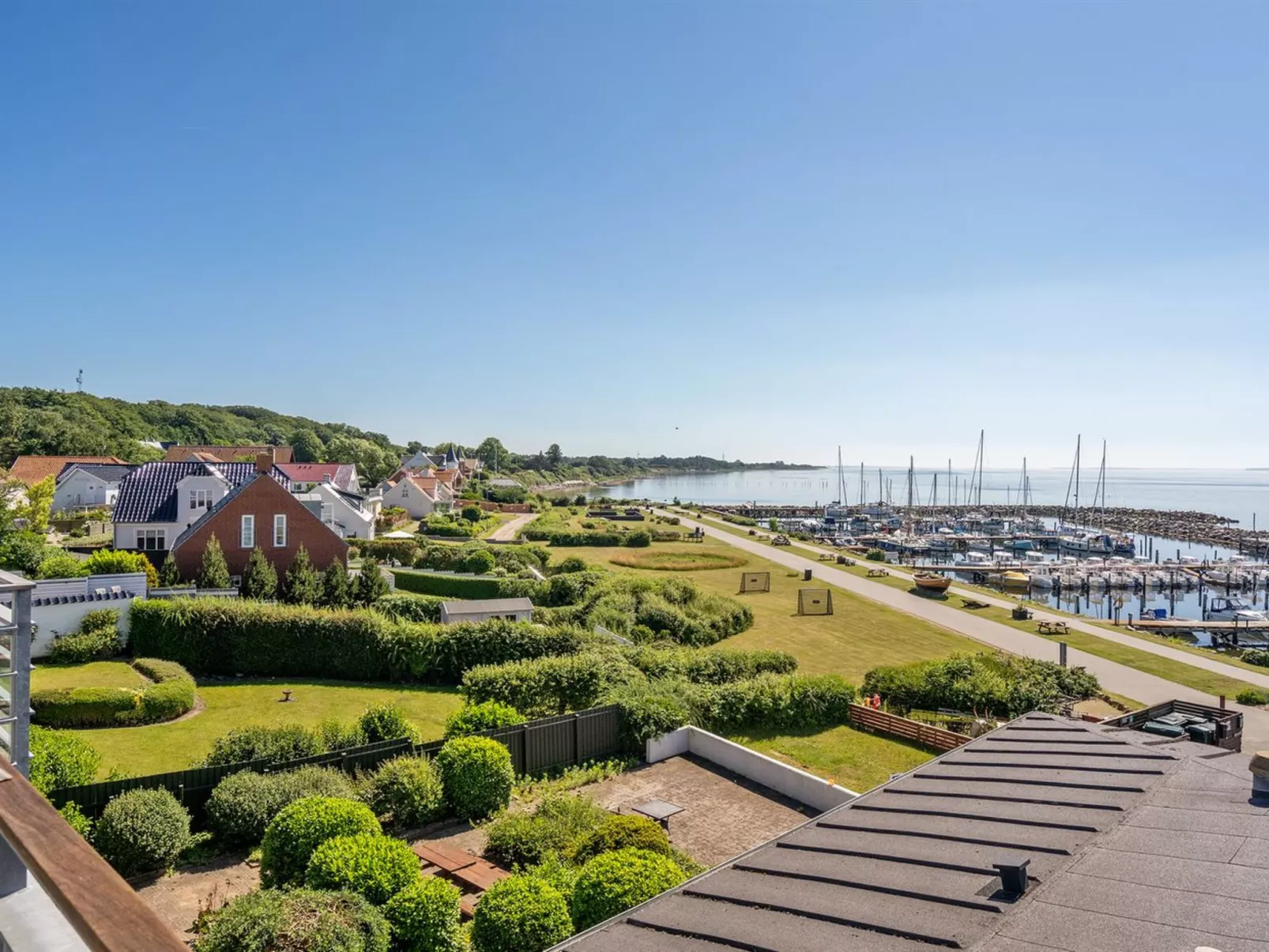 "Axlan" - 50m from the sea