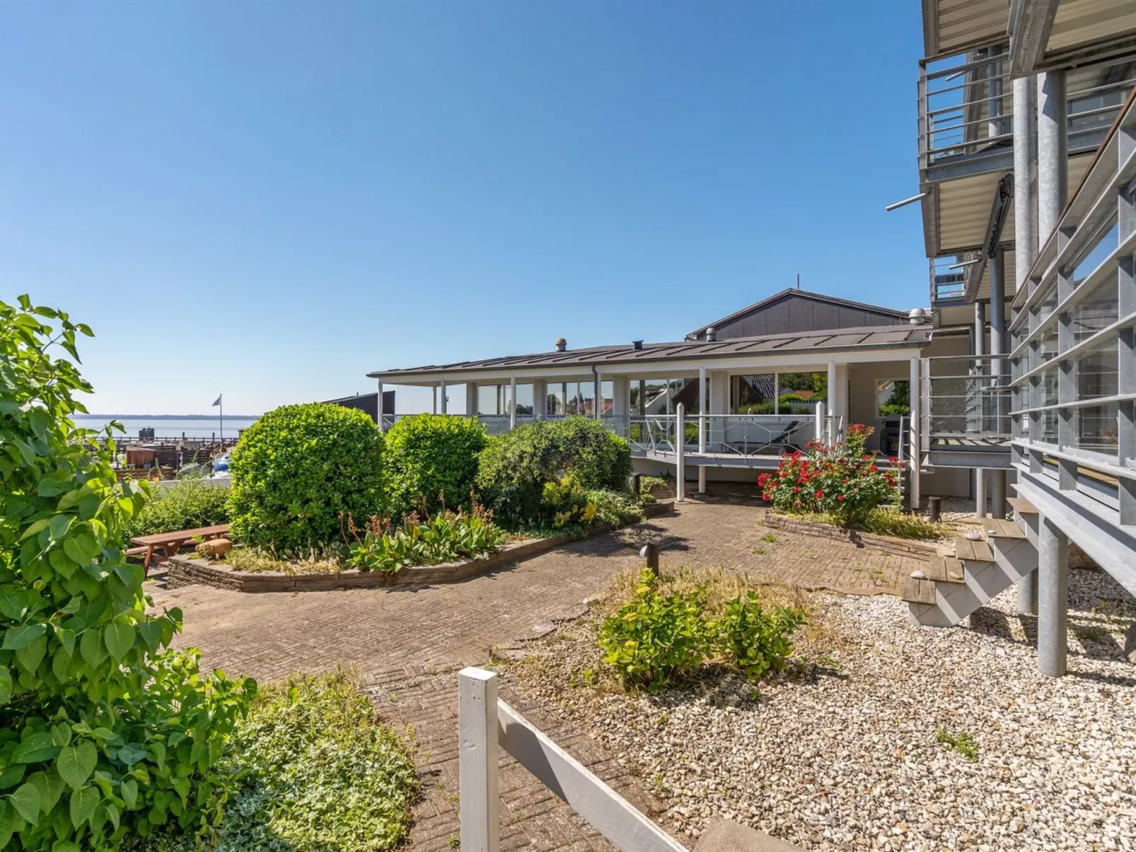"Axlan" - 50m from the sea-Binnen
