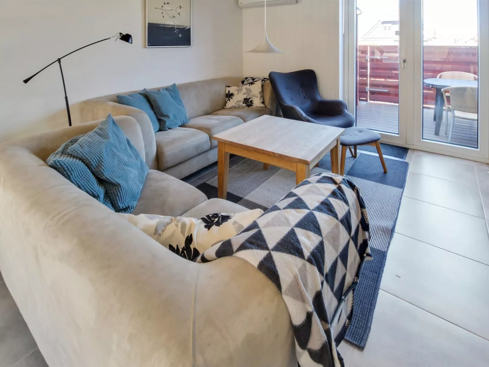 "Alissa" - 400m from the sea-Binnen
