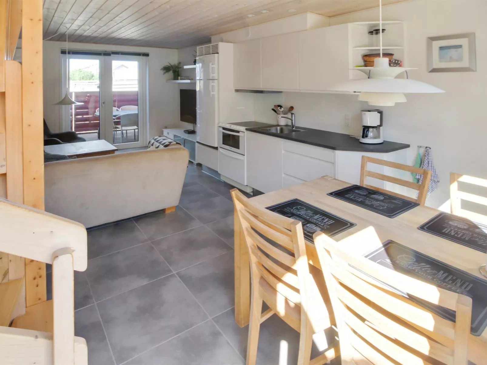 "Alissa" - 400m from the sea-Binnen