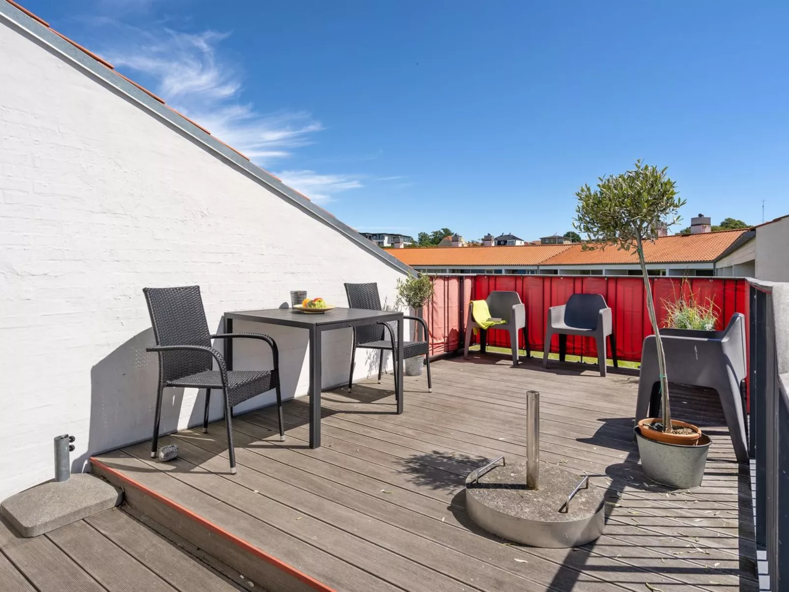 "Elvin" - 20m from the sea-Buiten