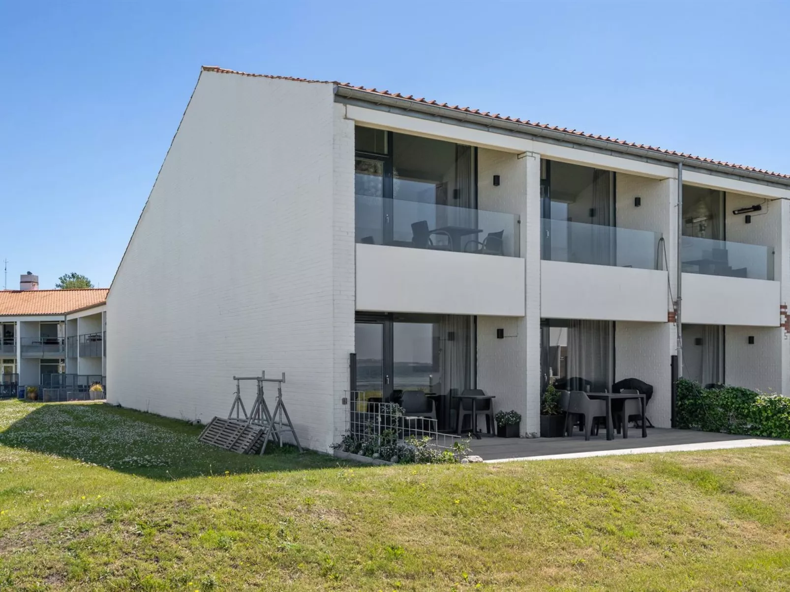 "Elvin" - 20m from the sea-Buiten