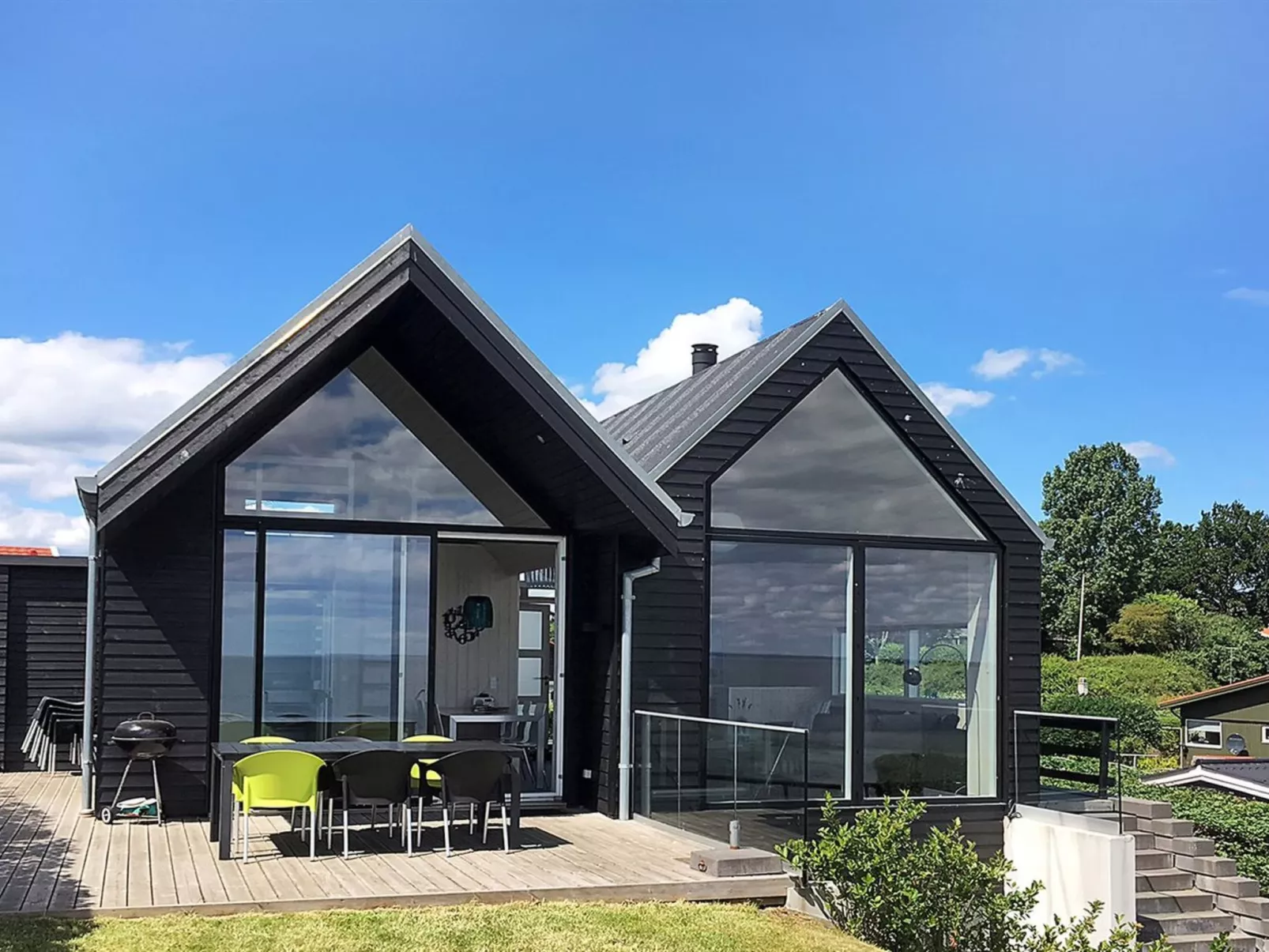 "Reinhard" - 50m from the sea-Binnen