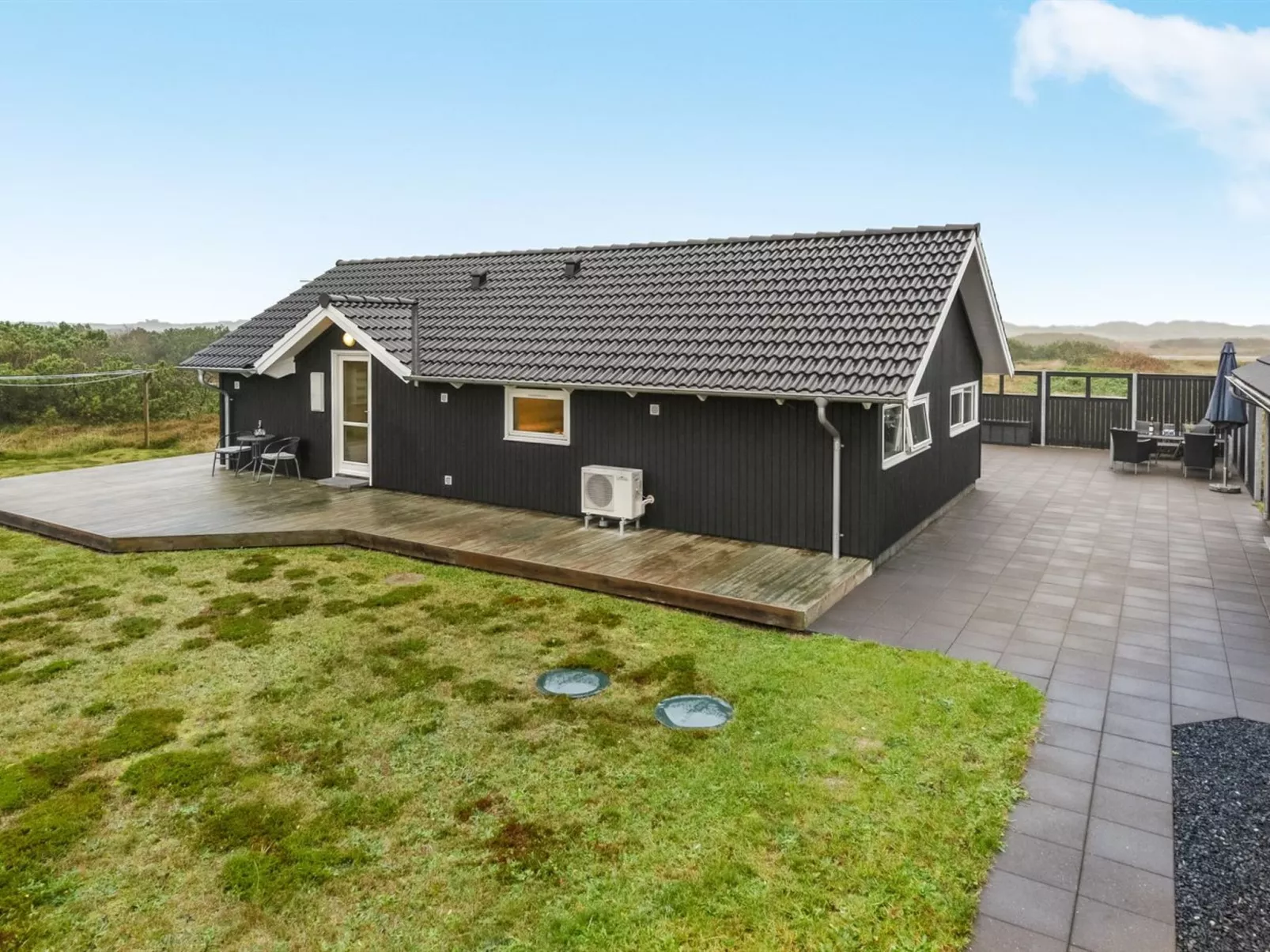 "Christan" - 1.2km from the sea-Buiten