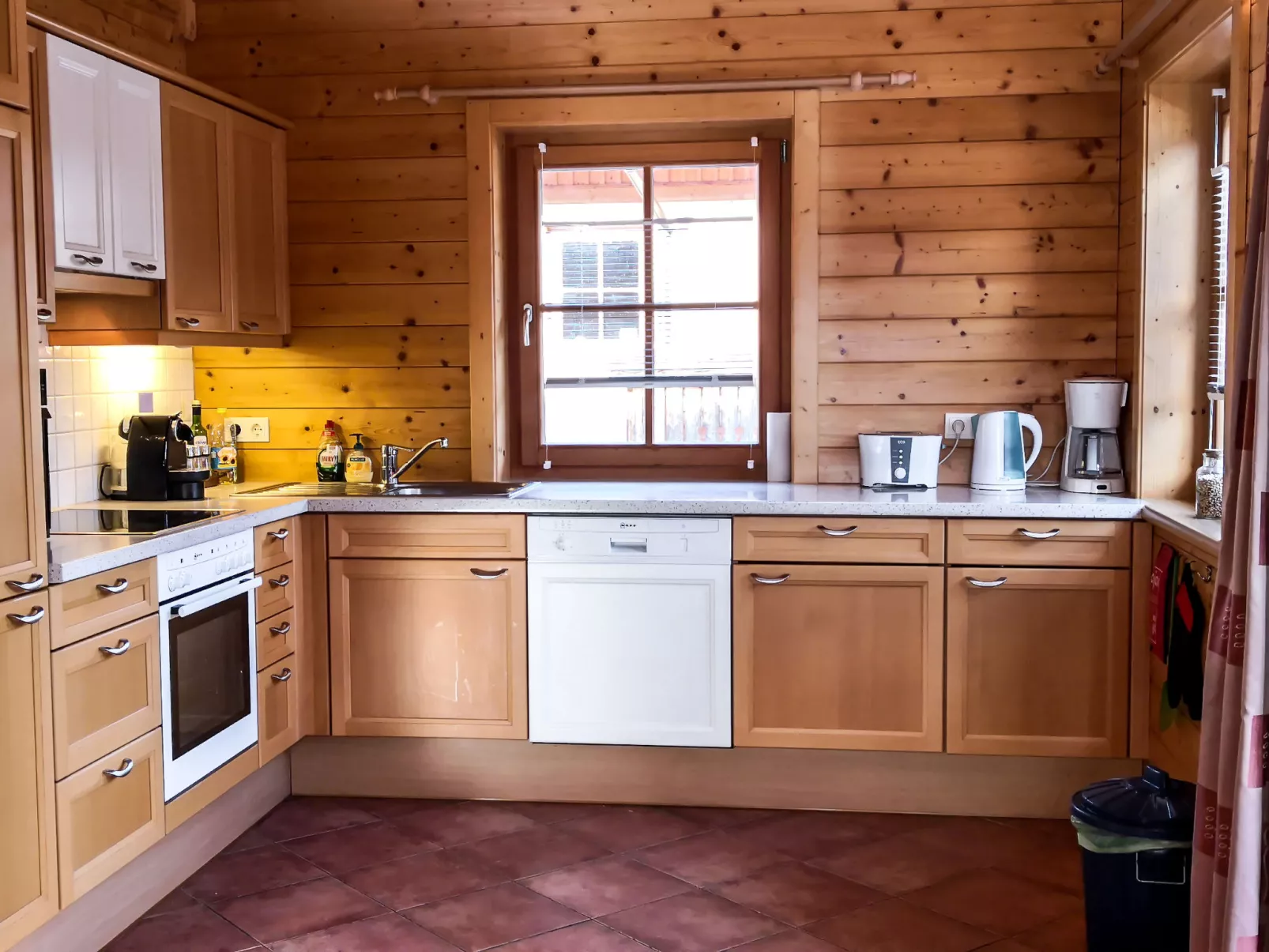 Chalet Jupiter-Binnen