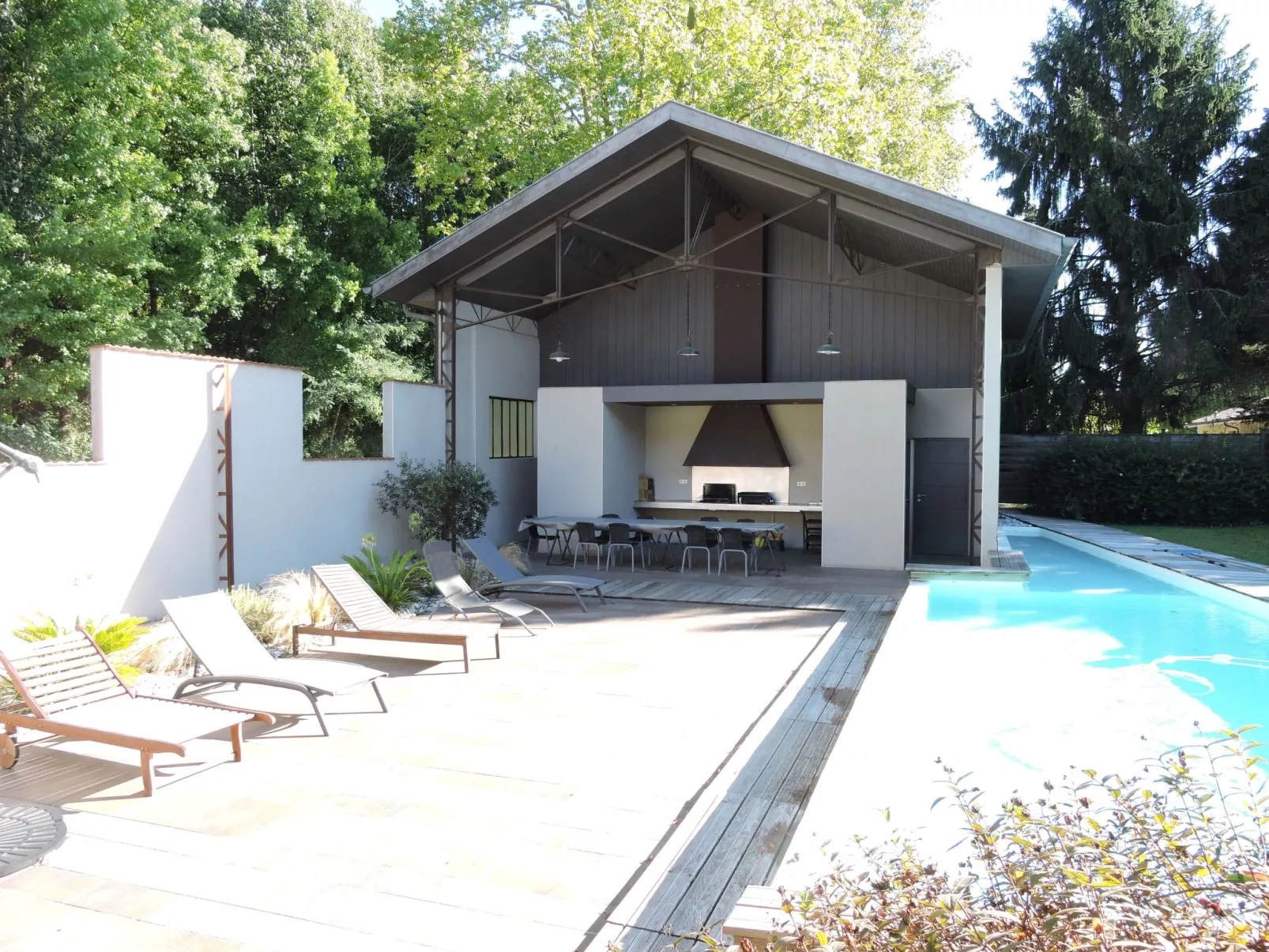 LA FORGE-Buiten