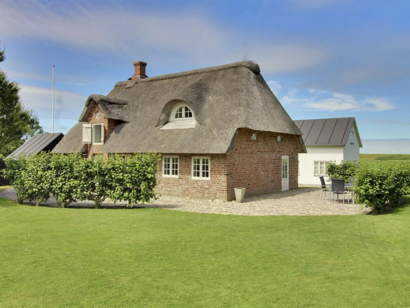 "Ingulf" - 18km from the sea-Buiten