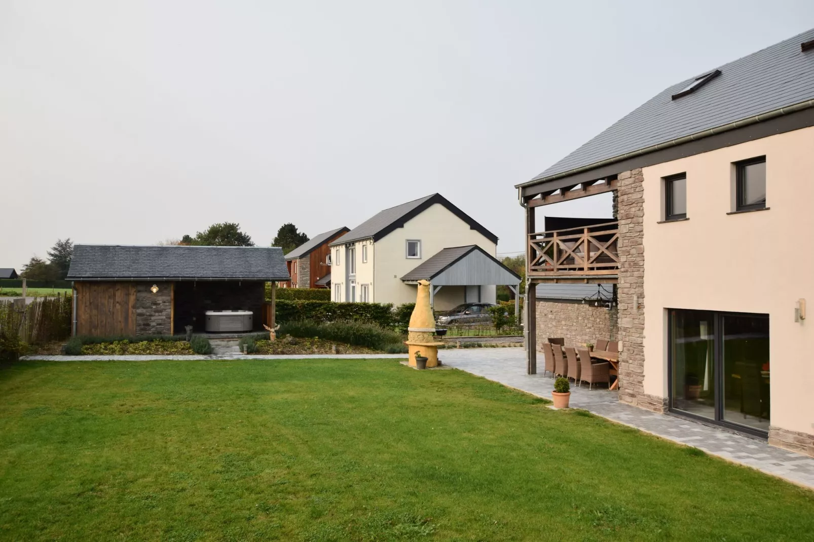 Villa Kristof-Tuinen zomer