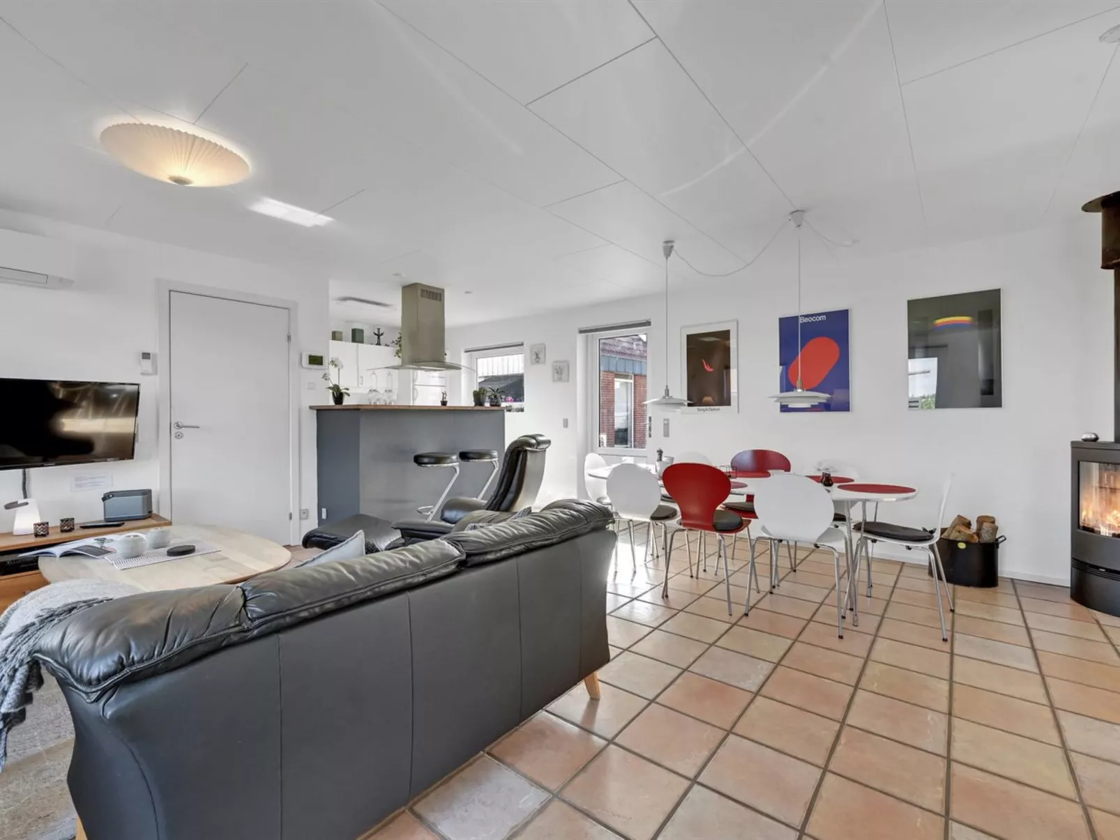 "Teresia" - 600m from the sea