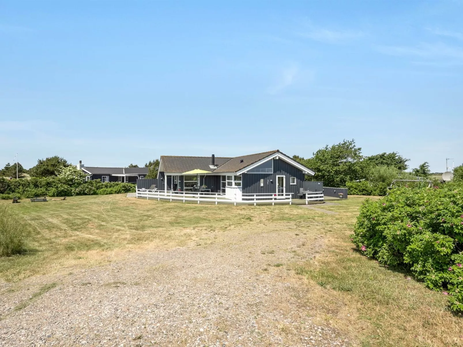 "Chrisse" - 550m from the sea