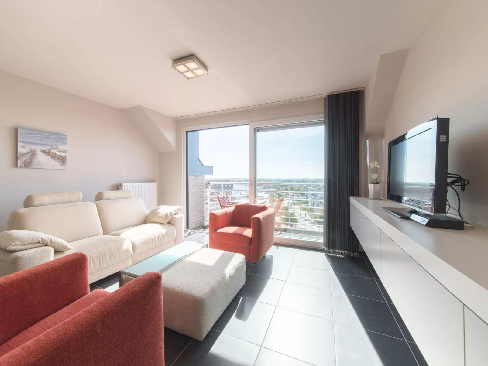Skyview with parking and balcony-Binnen
