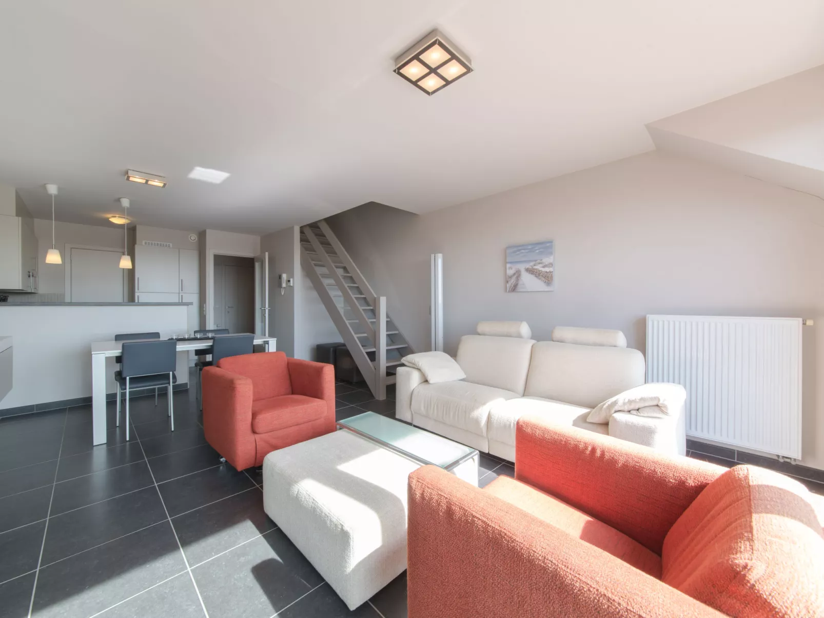 Skyview with parking and balcony-Binnen