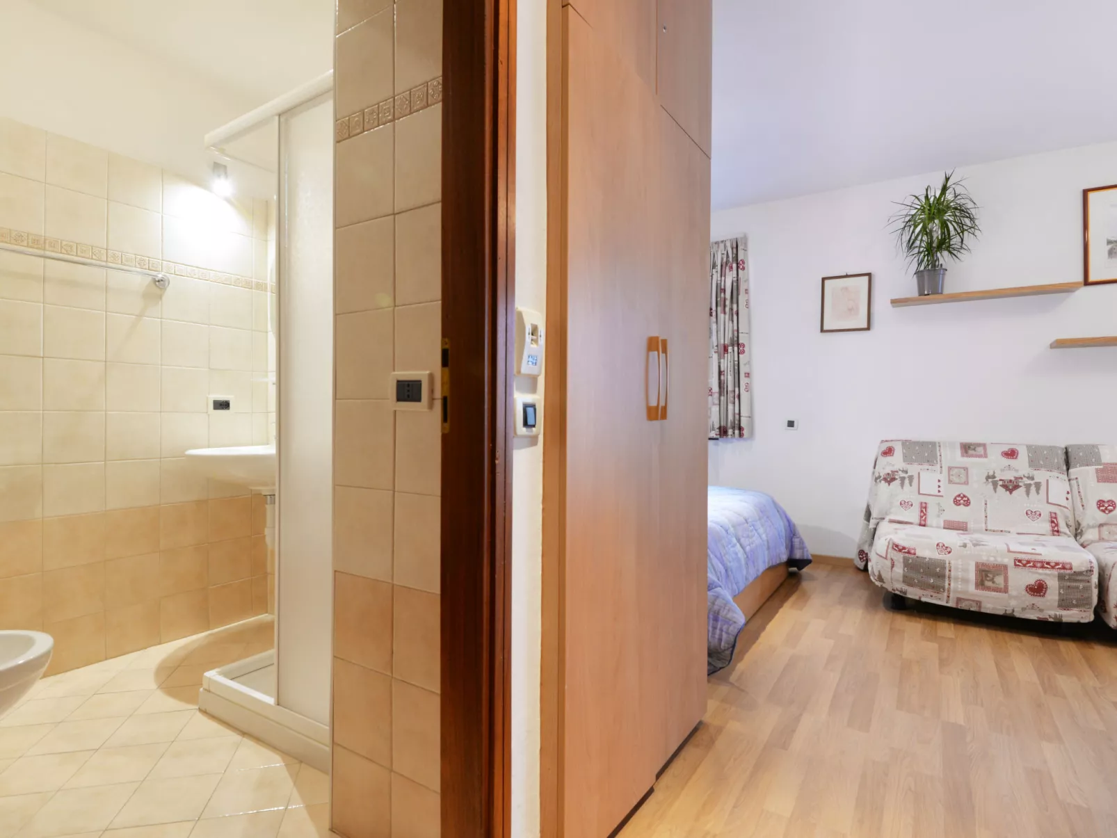 Apt 14-Binnen