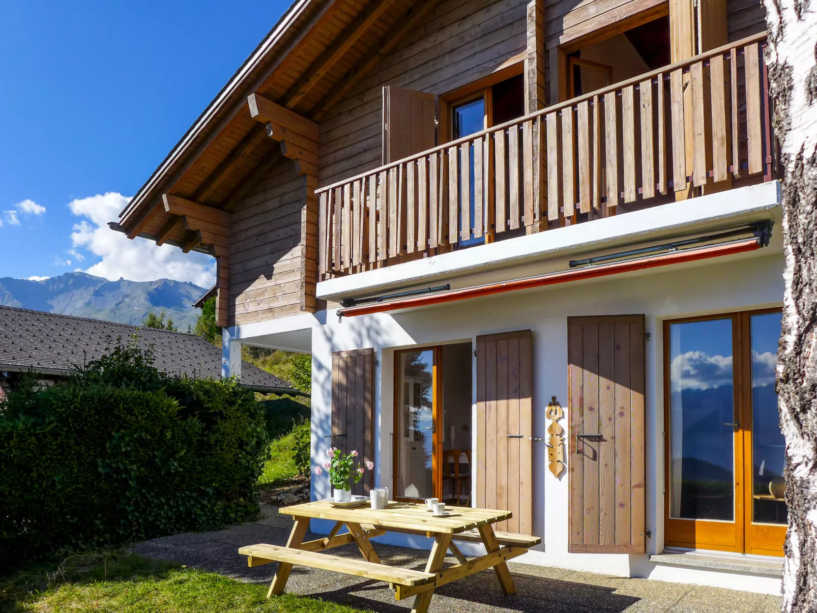 Chalet La Délège-Buiten