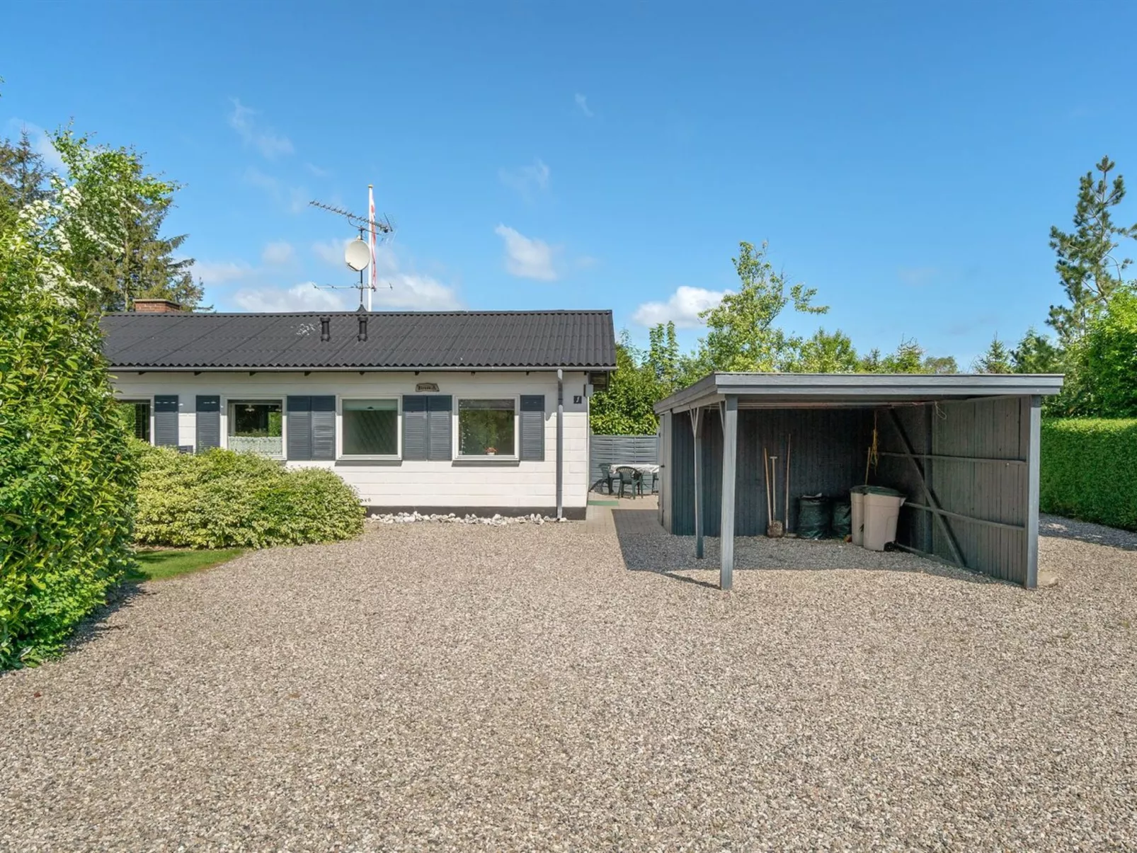 "Suni" - 400m from the sea-Buiten