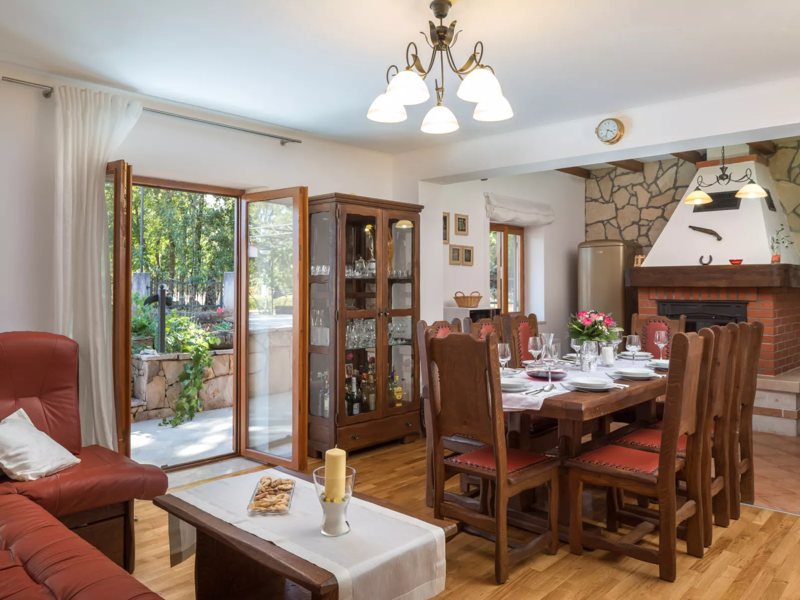 Villa Dalmatica moderna-Binnen